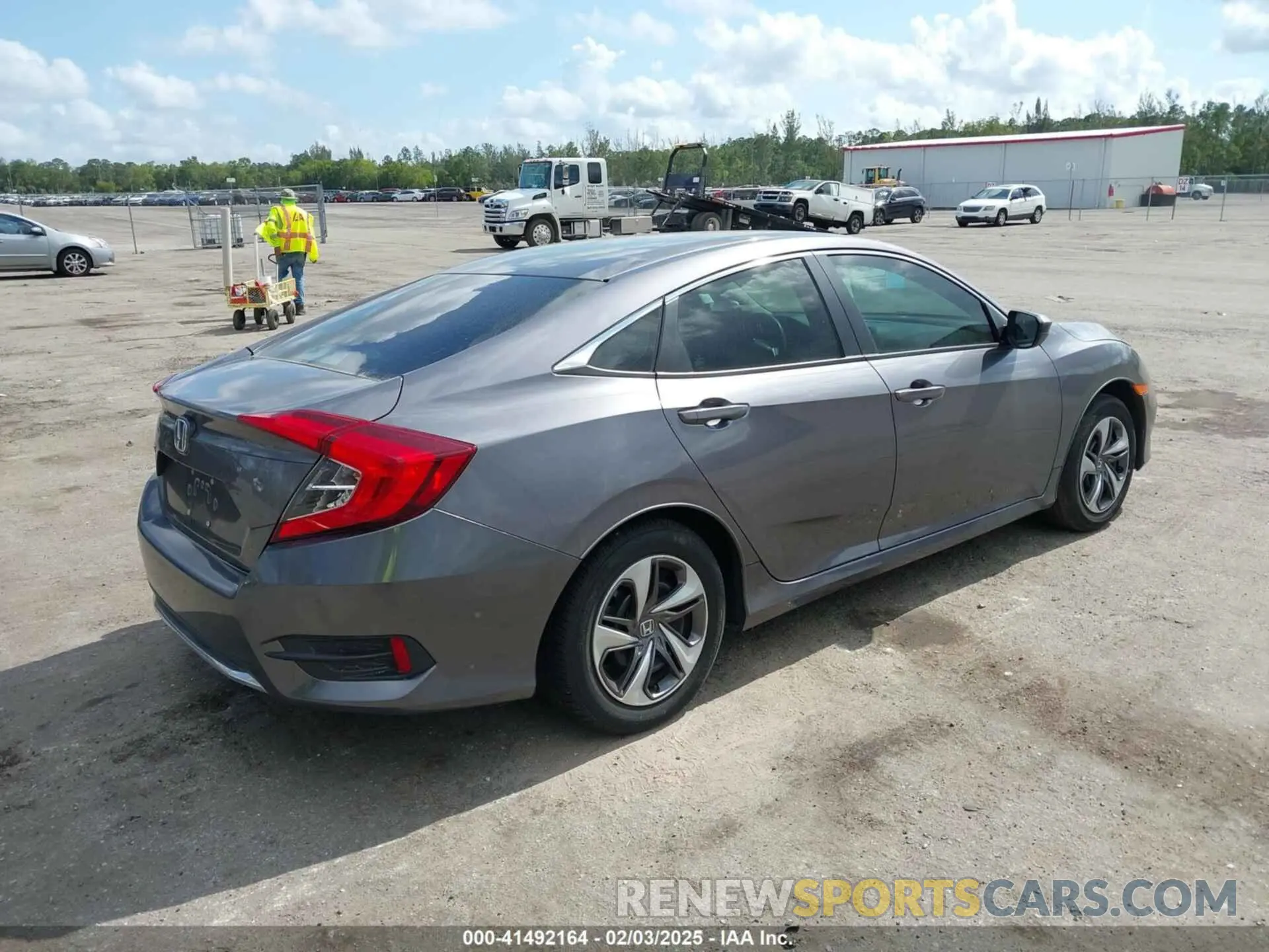 4 fotografías del automóvil dañado 19XFC2F61KE011222 HONDA CIVIC 2019