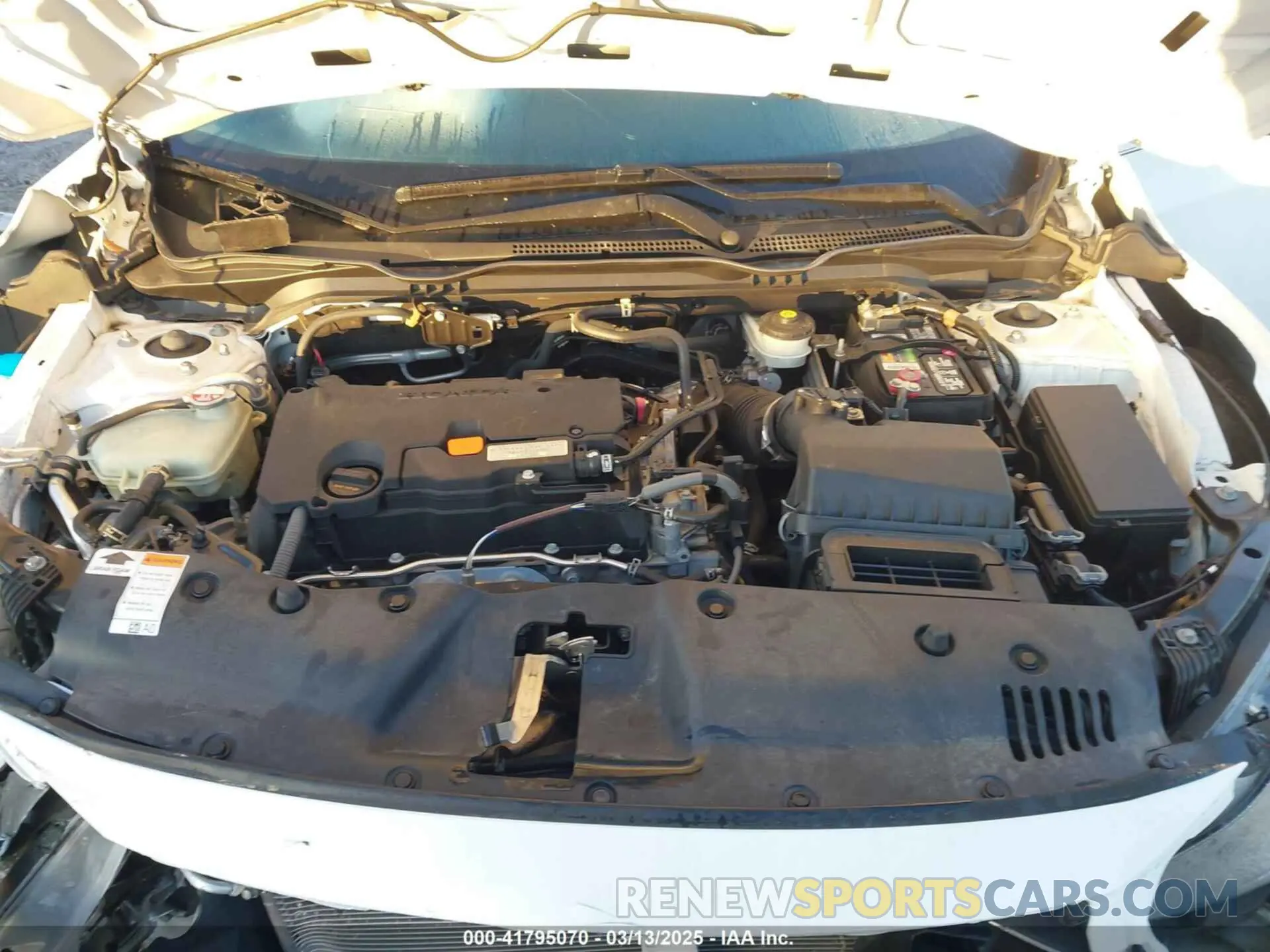 10 fotografías del automóvil dañado 19XFC2F61KE014007 HONDA CIVIC 2019