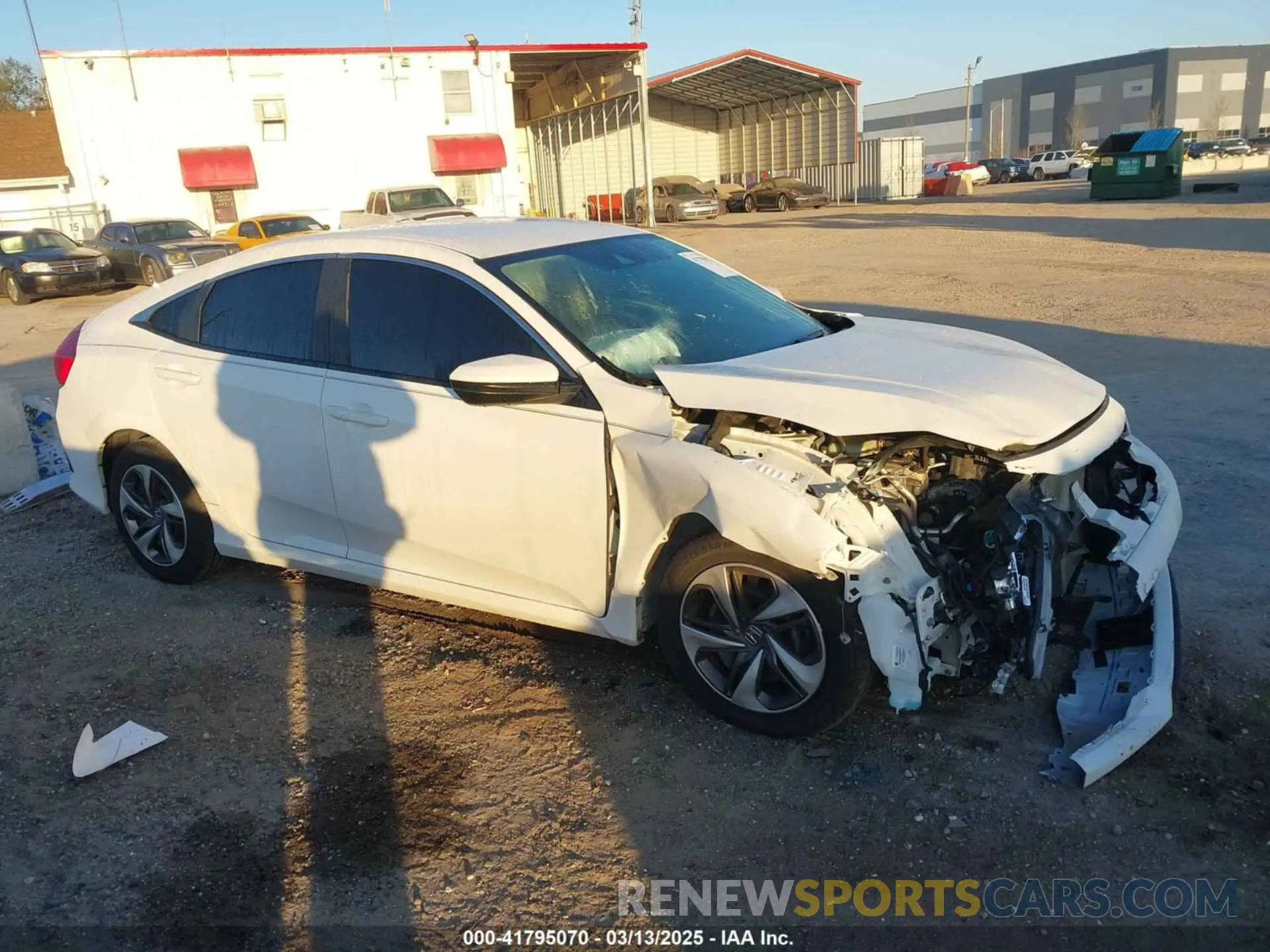 13 fotografías del automóvil dañado 19XFC2F61KE014007 HONDA CIVIC 2019