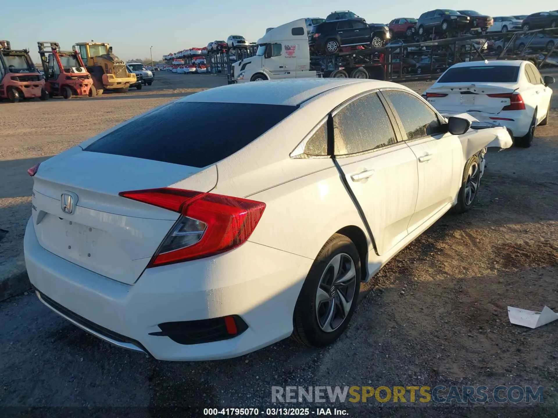 4 fotografías del automóvil dañado 19XFC2F61KE014007 HONDA CIVIC 2019