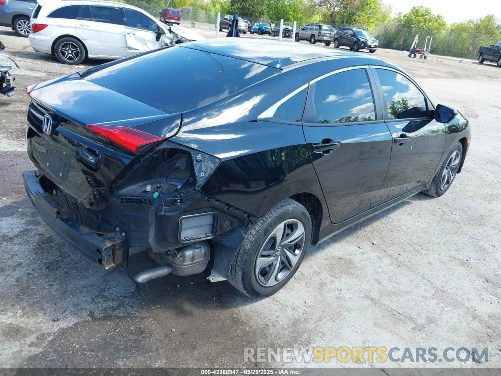 4 fotografías del automóvil dañado 19XFC2F61KE017134 HONDA CIVIC 2019