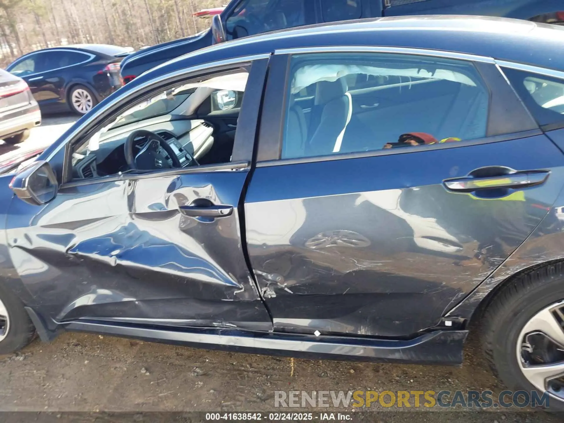 13 fotografías del automóvil dañado 19XFC2F62KE020060 HONDA CIVIC 2019