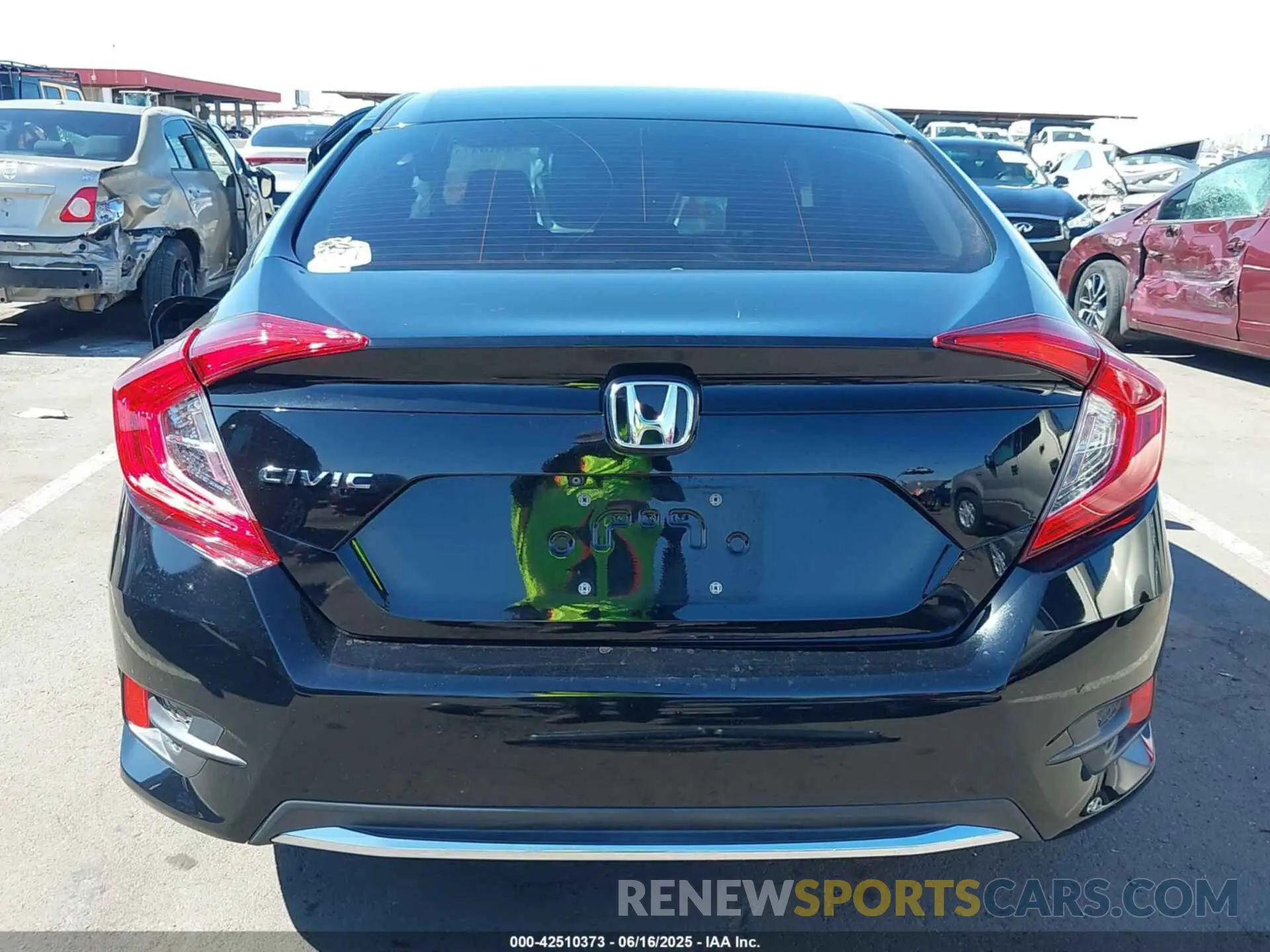 16 fotografías del automóvil dañado 19XFC2F62KE202213 HONDA CIVIC 2019