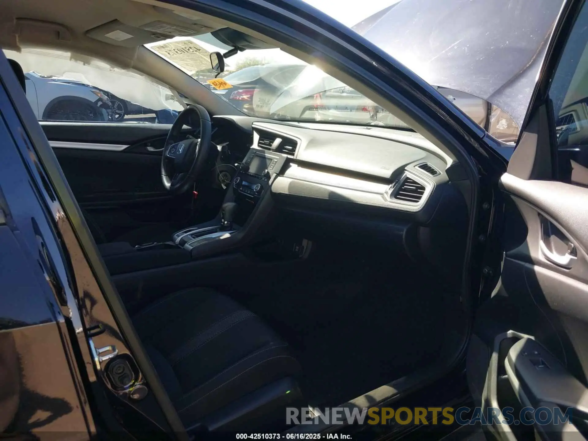 5 fotografías del automóvil dañado 19XFC2F62KE202213 HONDA CIVIC 2019