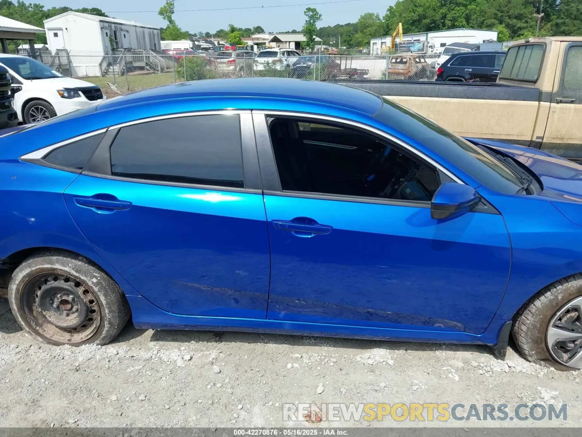 13 fotografías del automóvil dañado 19XFC2F63KE022254 HONDA CIVIC 2019