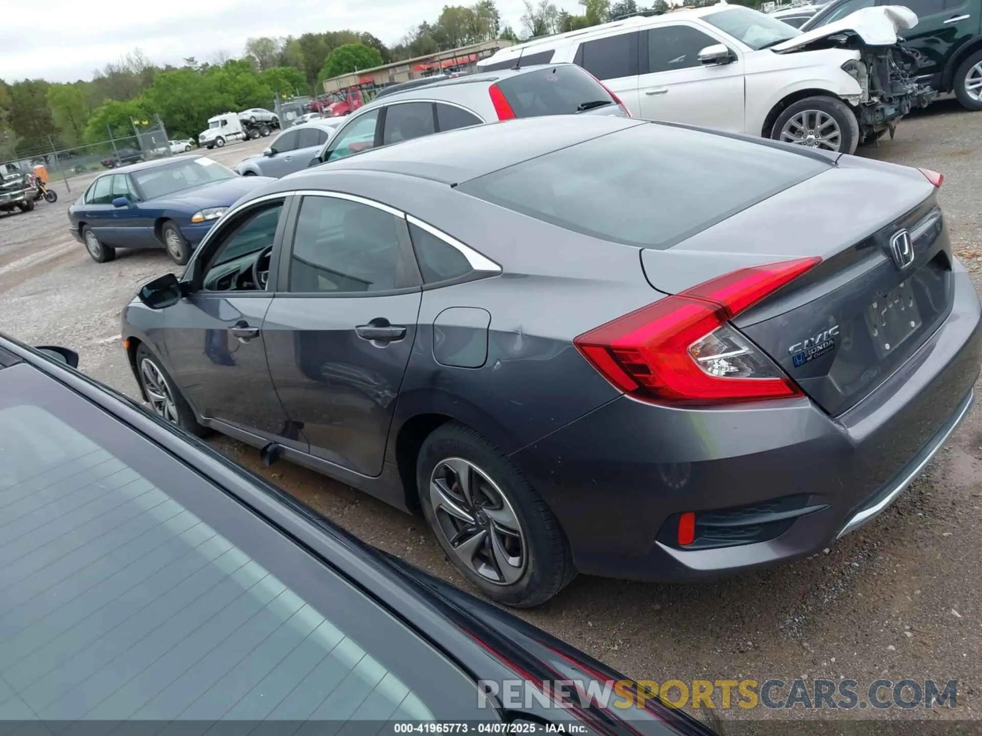14 fotografías del automóvil dañado 19XFC2F63KE041449 HONDA CIVIC 2019