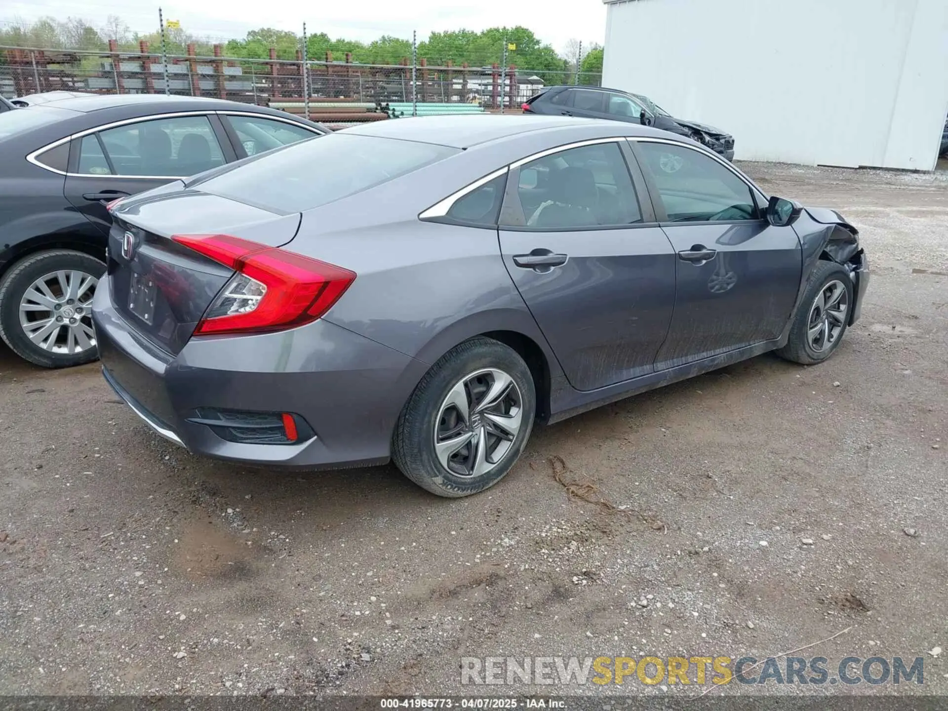 4 fotografías del automóvil dañado 19XFC2F63KE041449 HONDA CIVIC 2019