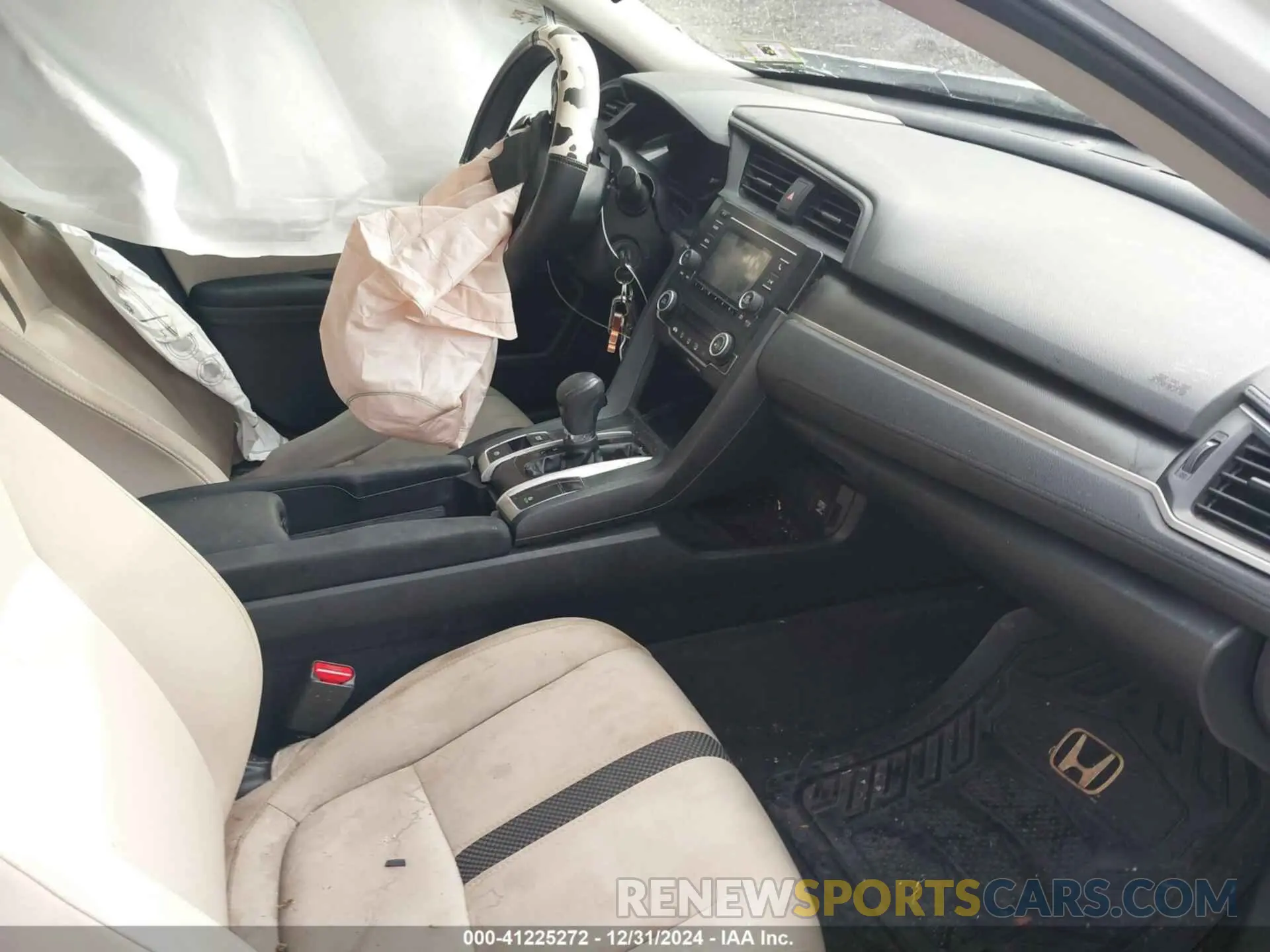 5 fotografías del automóvil dañado 19XFC2F63KE203225 HONDA CIVIC 2019