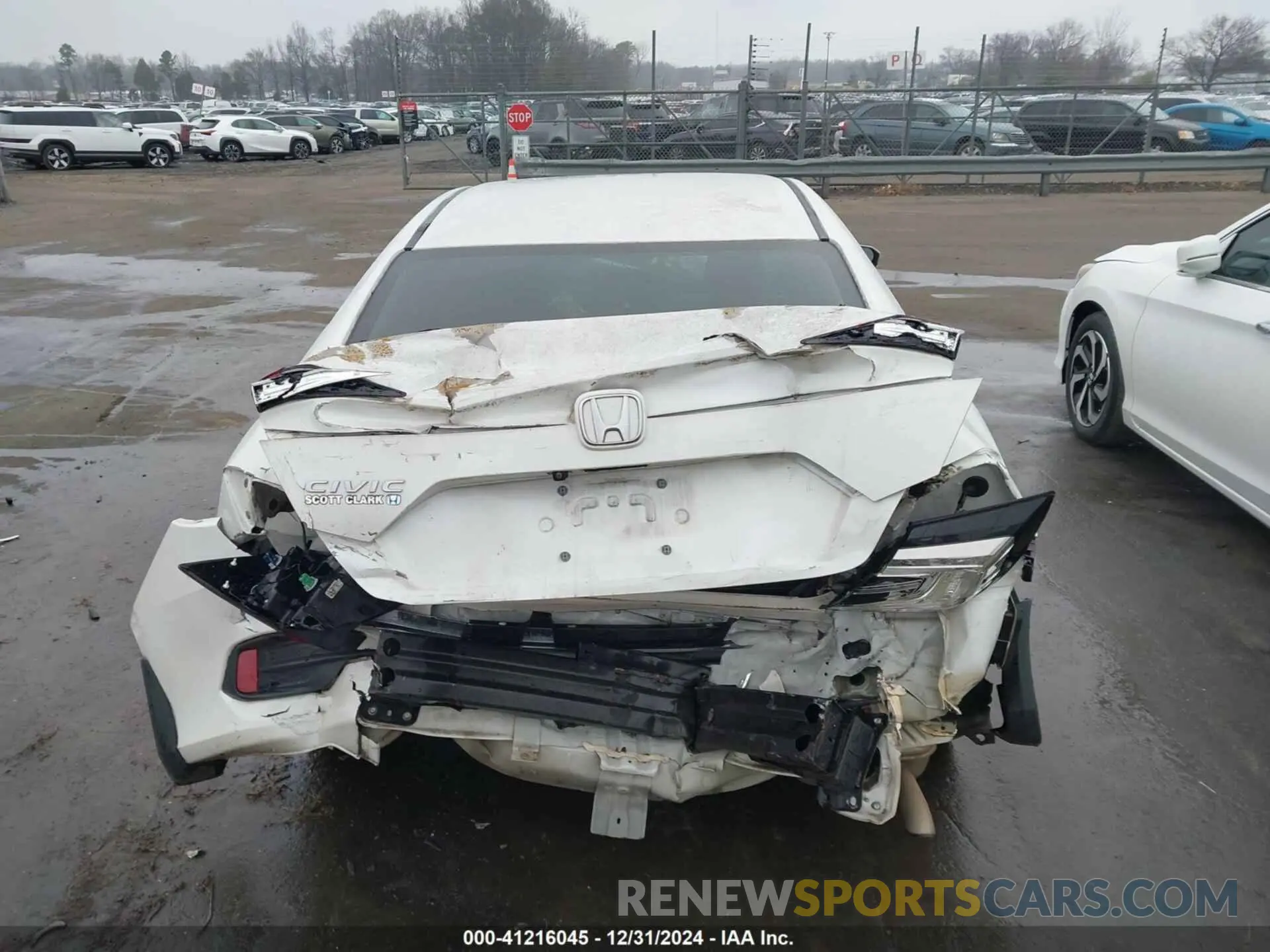 16 fotografías del automóvil dañado 19XFC2F64KE014924 HONDA CIVIC 2019