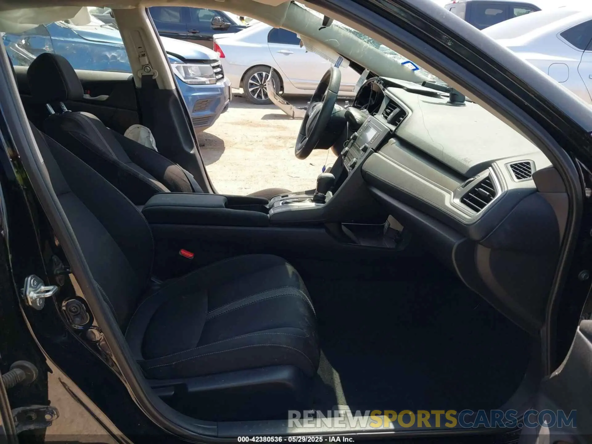 5 fotografías del automóvil dañado 19XFC2F65KE000658 HONDA CIVIC 2019