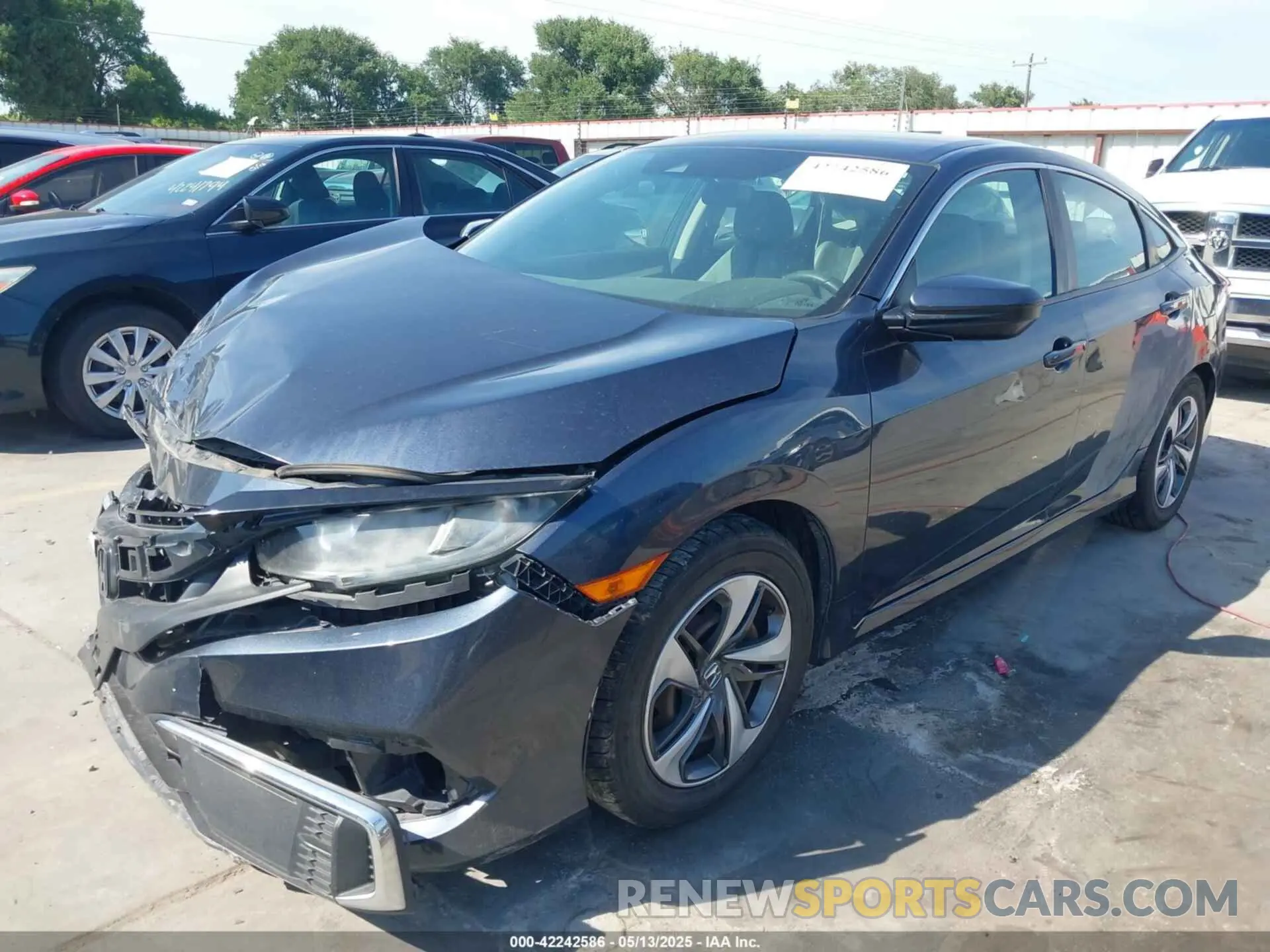 2 fotografías del automóvil dañado 19XFC2F65KE027701 HONDA CIVIC 2019