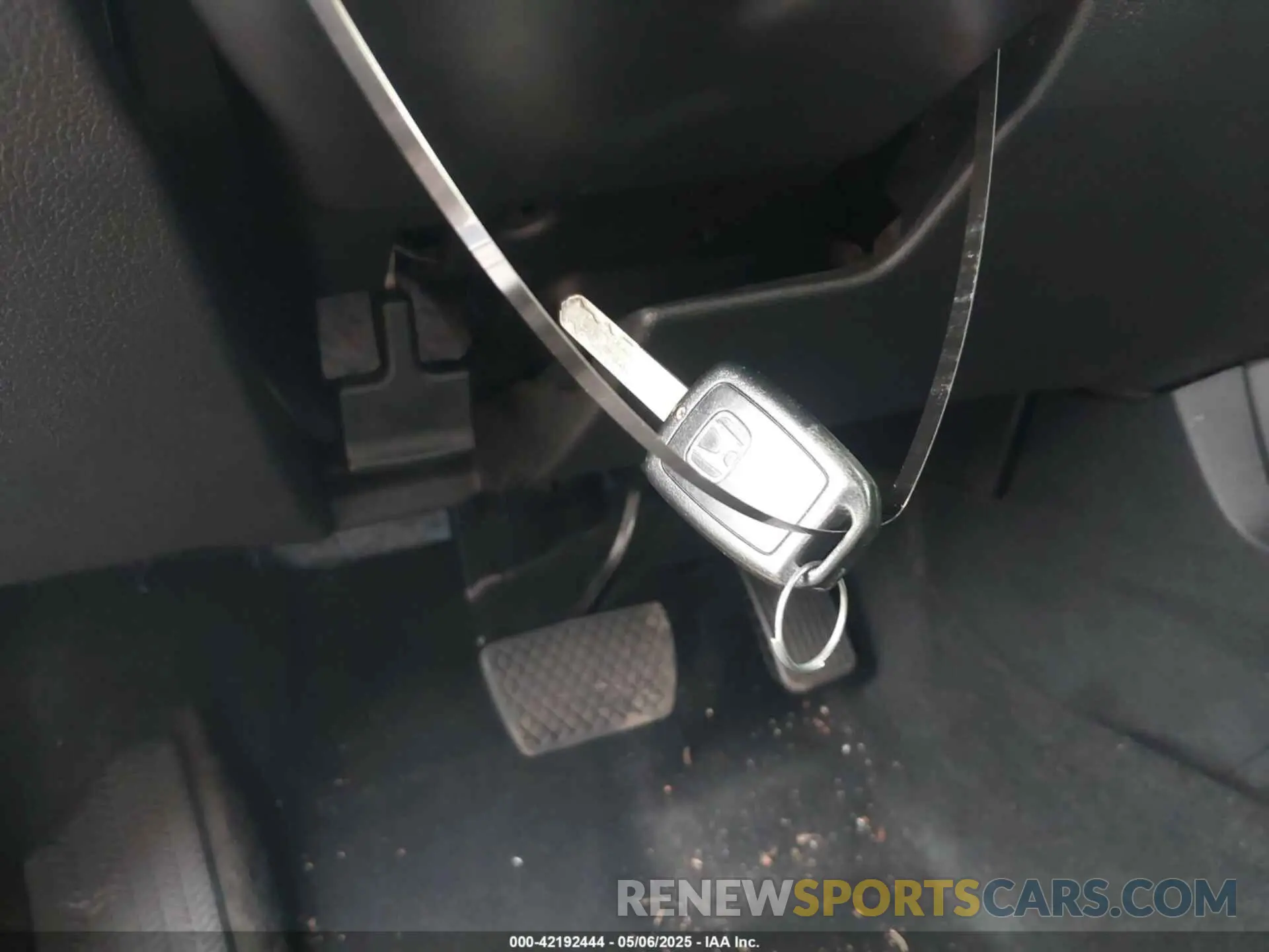 11 fotografías del automóvil dañado 19XFC2F65KE029884 HONDA CIVIC 2019