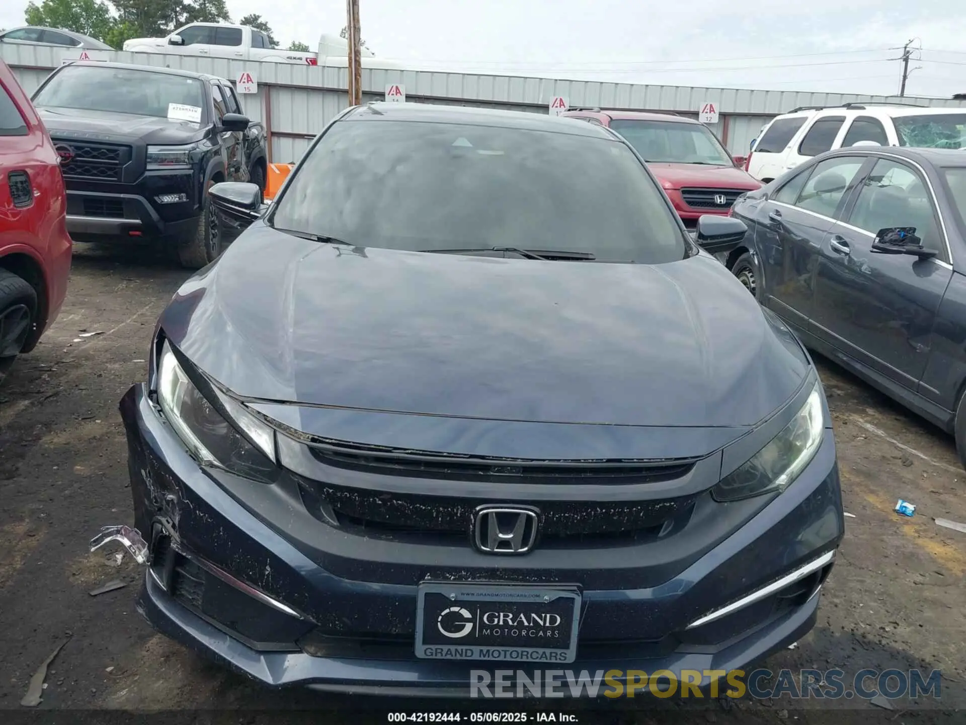 12 fotografías del automóvil dañado 19XFC2F65KE029884 HONDA CIVIC 2019