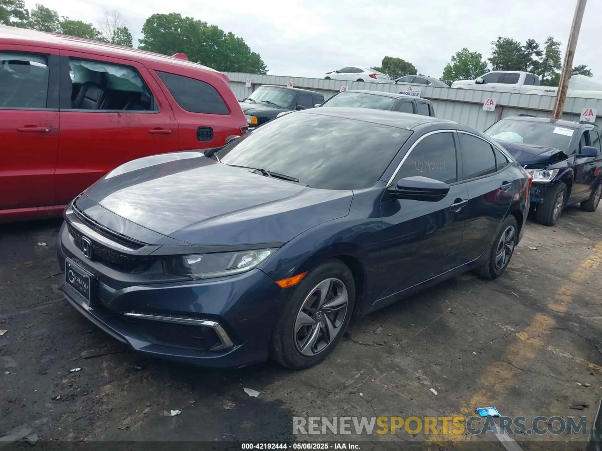 2 fotografías del automóvil dañado 19XFC2F65KE029884 HONDA CIVIC 2019