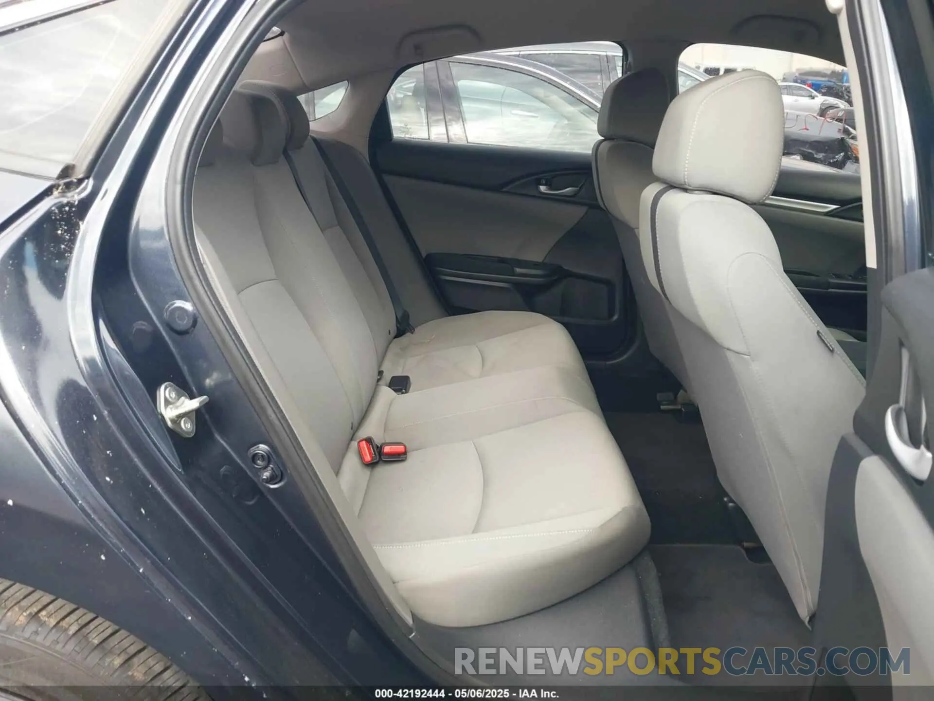 8 fotografías del automóvil dañado 19XFC2F65KE029884 HONDA CIVIC 2019