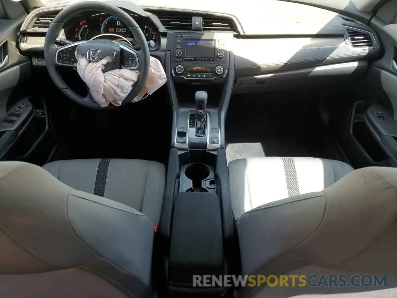 8 fotografías del automóvil dañado 19XFC2F66KE003911 HONDA CIVIC 2019