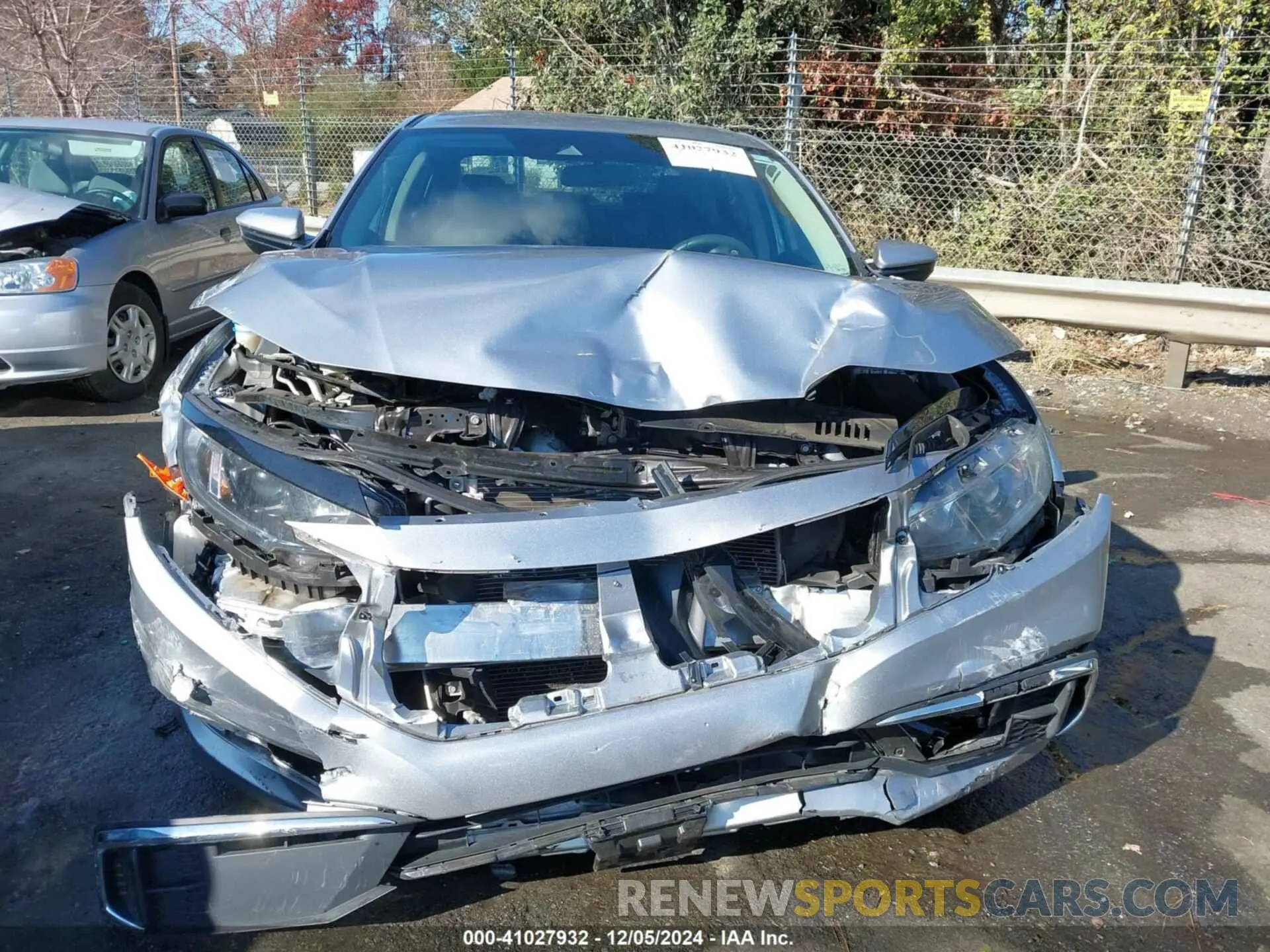 12 fotografías del automóvil dañado 19XFC2F66KE022992 HONDA CIVIC 2019