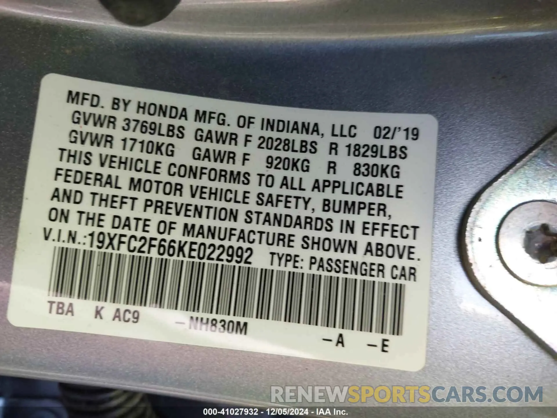 9 fotografías del automóvil dañado 19XFC2F66KE022992 HONDA CIVIC 2019