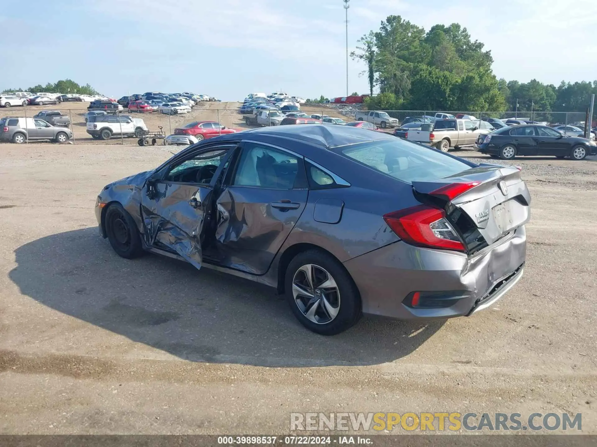 3 fotografías del automóvil dañado 19XFC2F66KE028596 HONDA CIVIC 2019