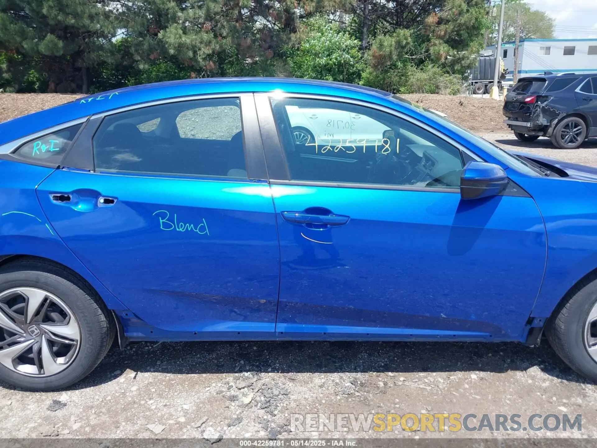 14 fotografías del automóvil dañado 19XFC2F66KE031966 HONDA CIVIC 2019