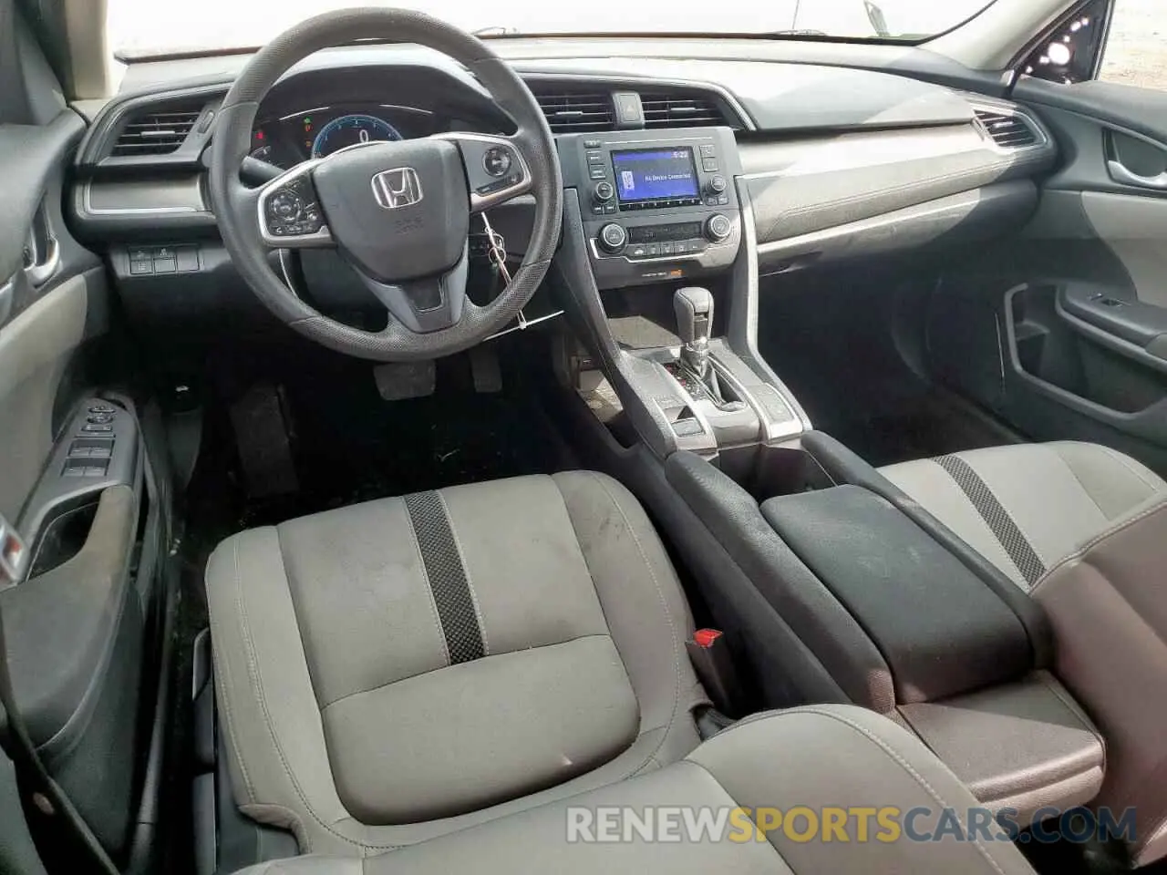 8 fotografías del automóvil dañado 19XFC2F66KE041431 HONDA CIVIC 2019