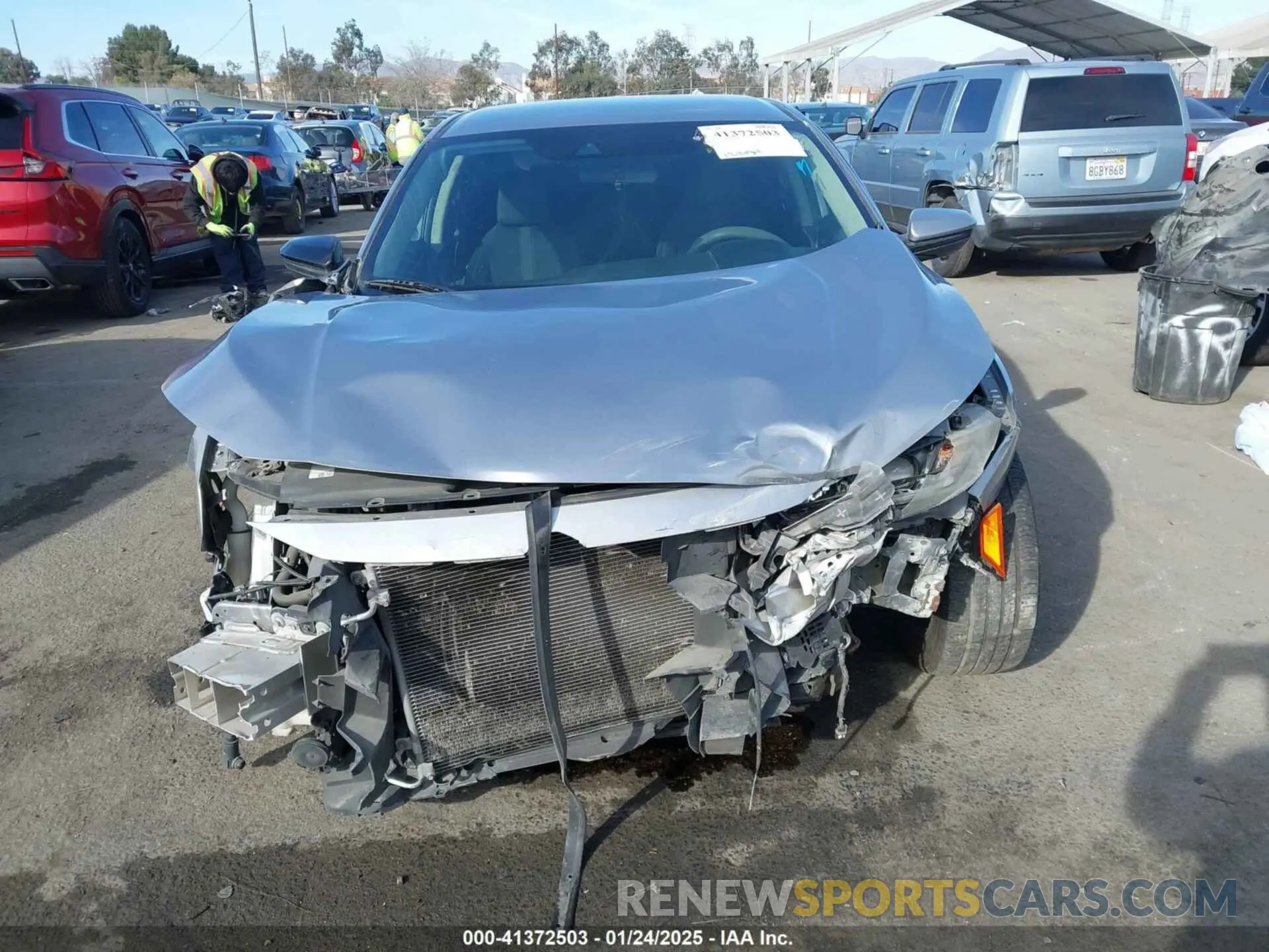 12 fotografías del automóvil dañado 19XFC2F67KE203650 HONDA CIVIC 2019