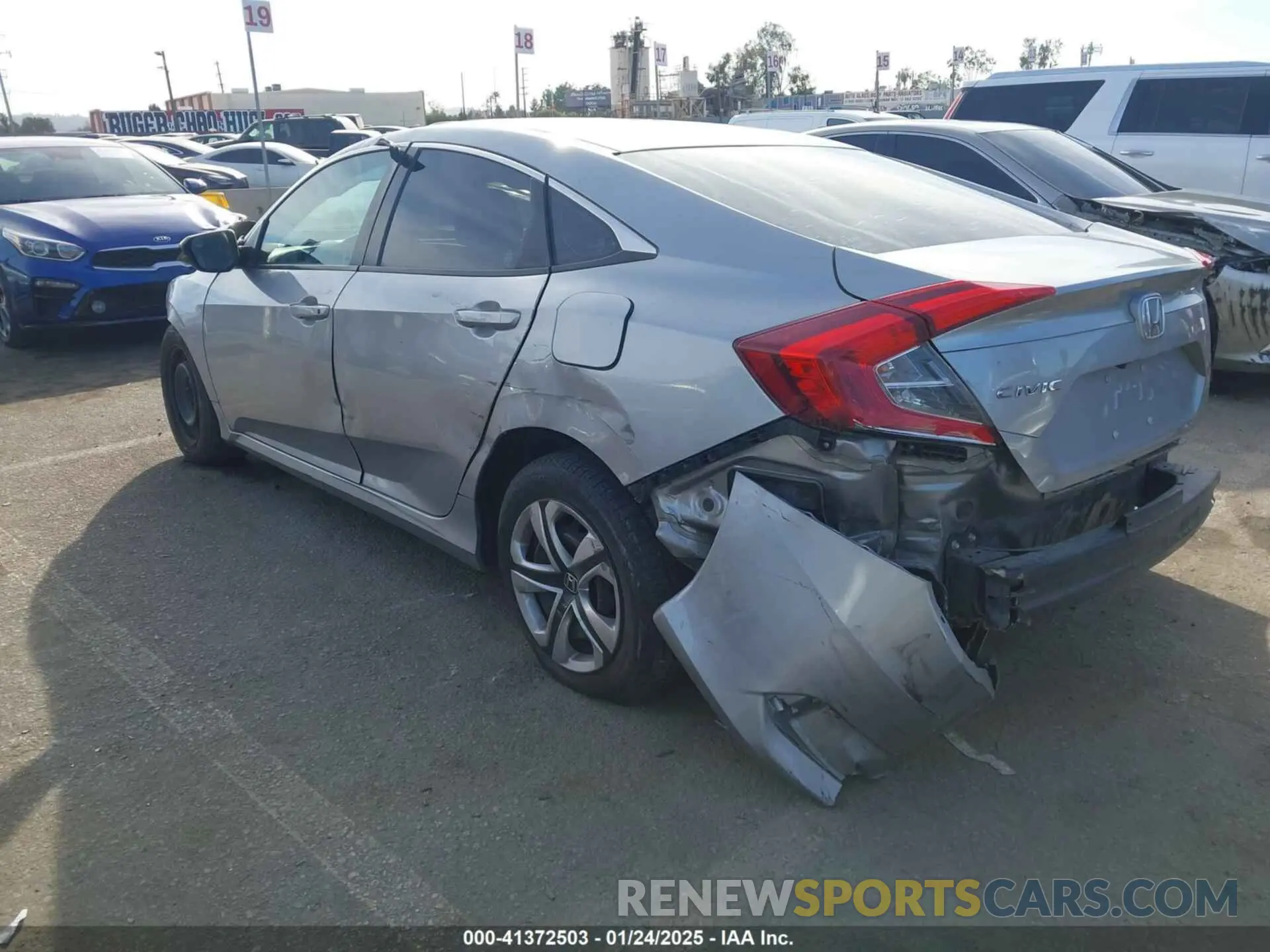3 fotografías del automóvil dañado 19XFC2F67KE203650 HONDA CIVIC 2019