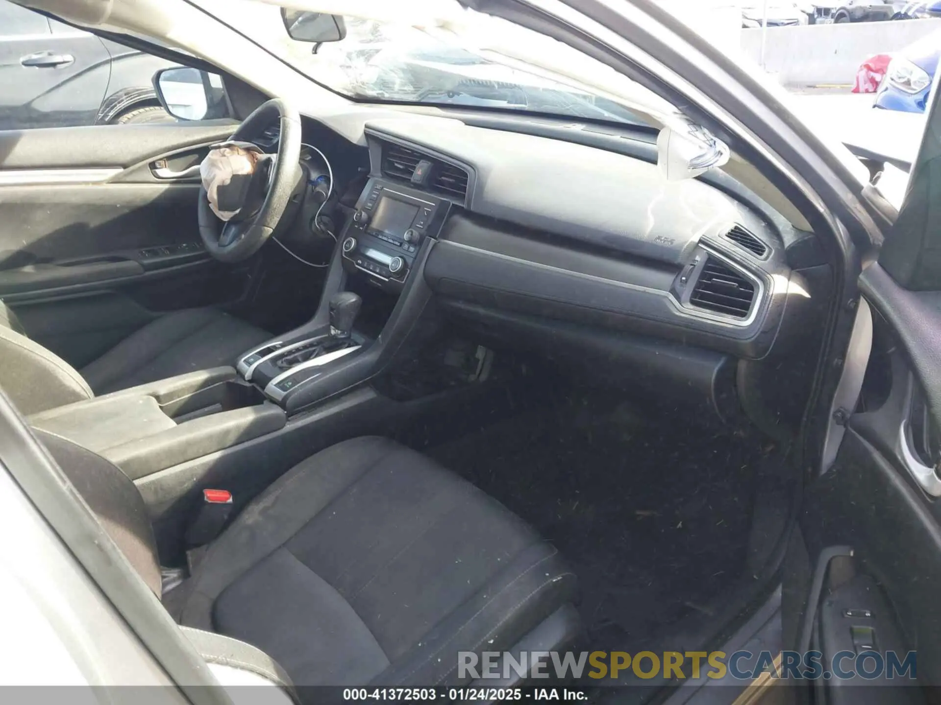 5 fotografías del automóvil dañado 19XFC2F67KE203650 HONDA CIVIC 2019