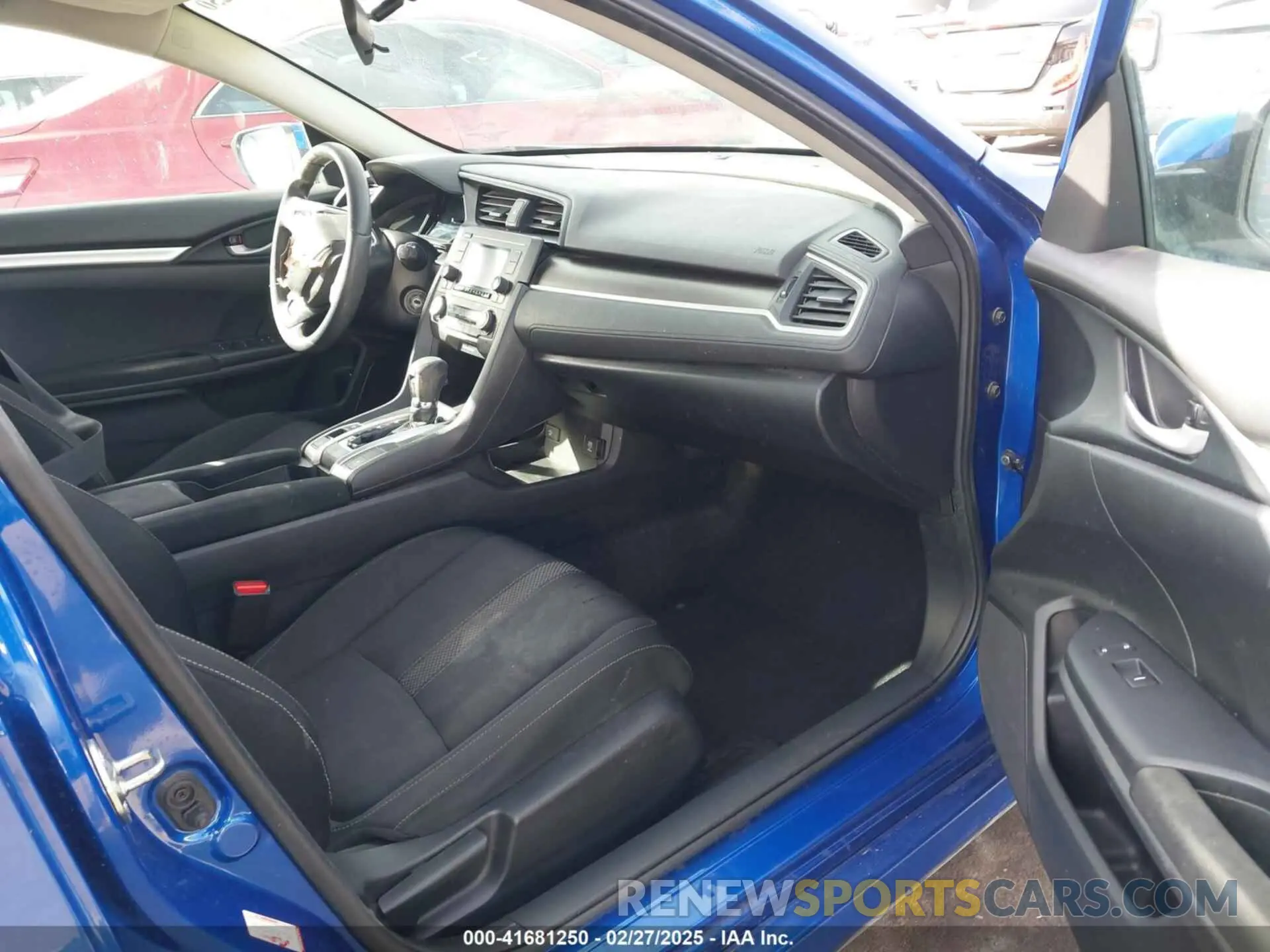 5 fotografías del automóvil dañado 19XFC2F67KE208265 HONDA CIVIC 2019