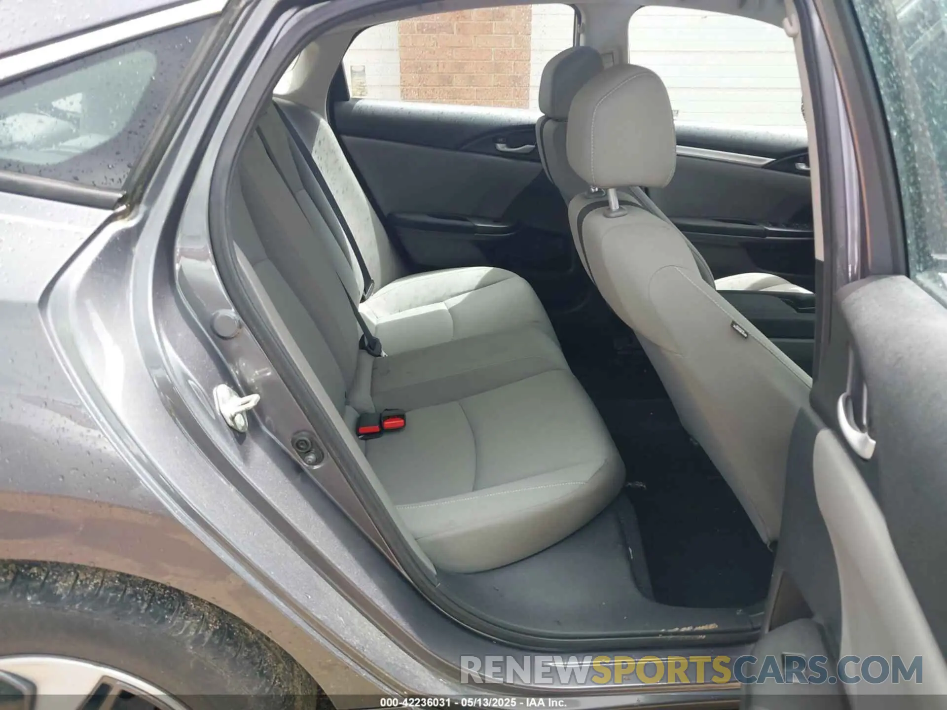 8 fotografías del automóvil dañado 19XFC2F68KE029927 HONDA CIVIC 2019