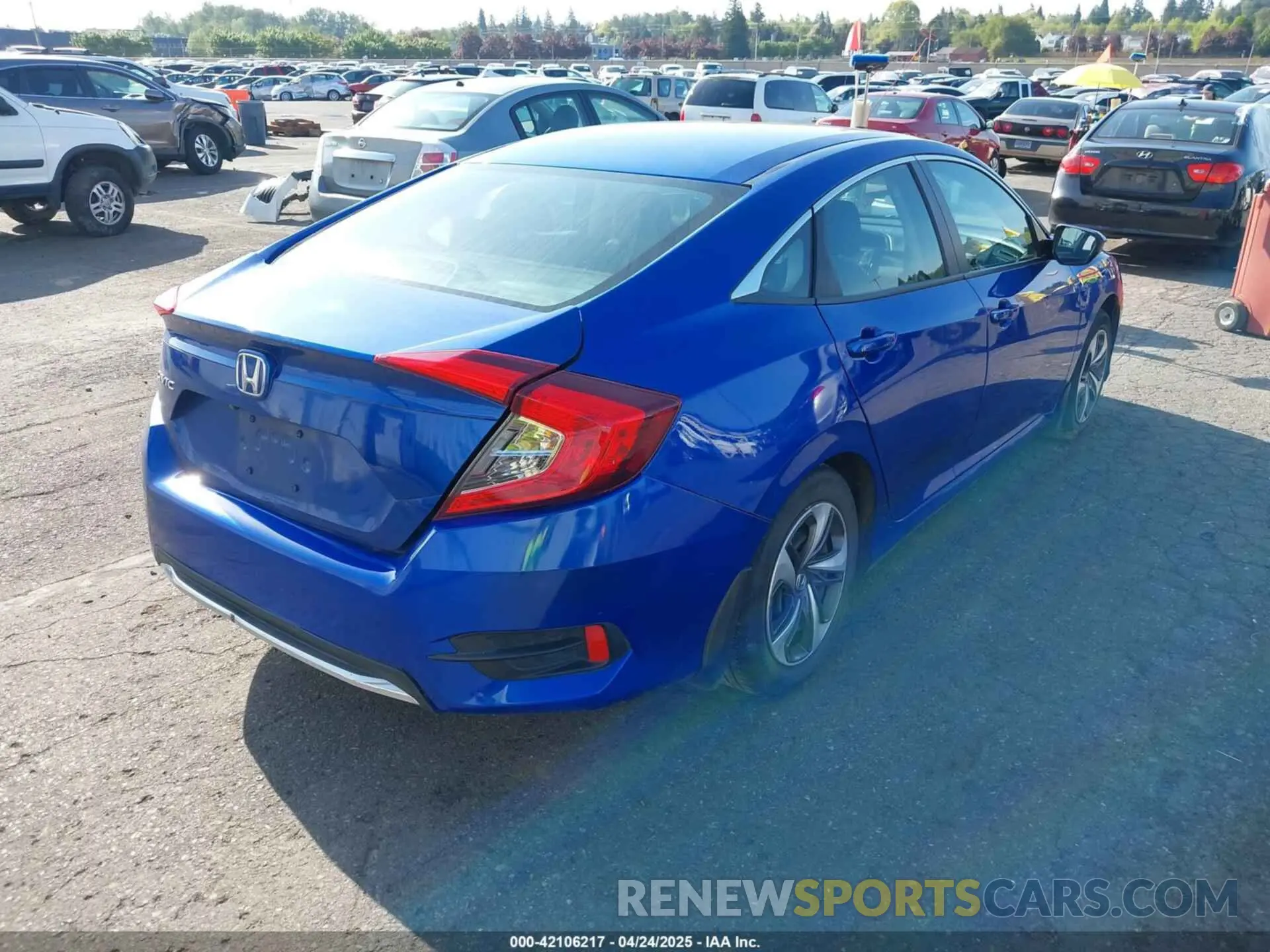 4 fotografías del automóvil dañado 19XFC2F68KE210252 HONDA CIVIC 2019