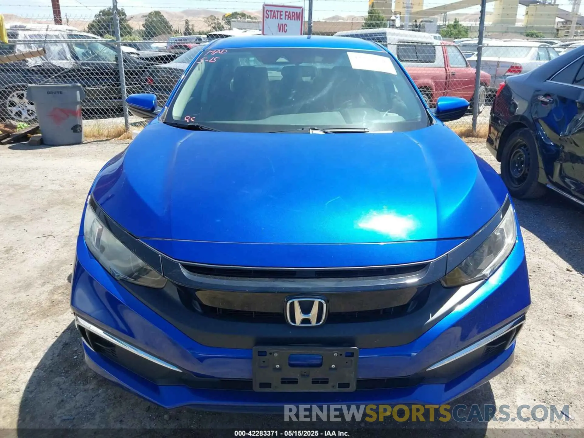 12 fotografías del automóvil dañado 19XFC2F68KE214611 HONDA CIVIC 2019