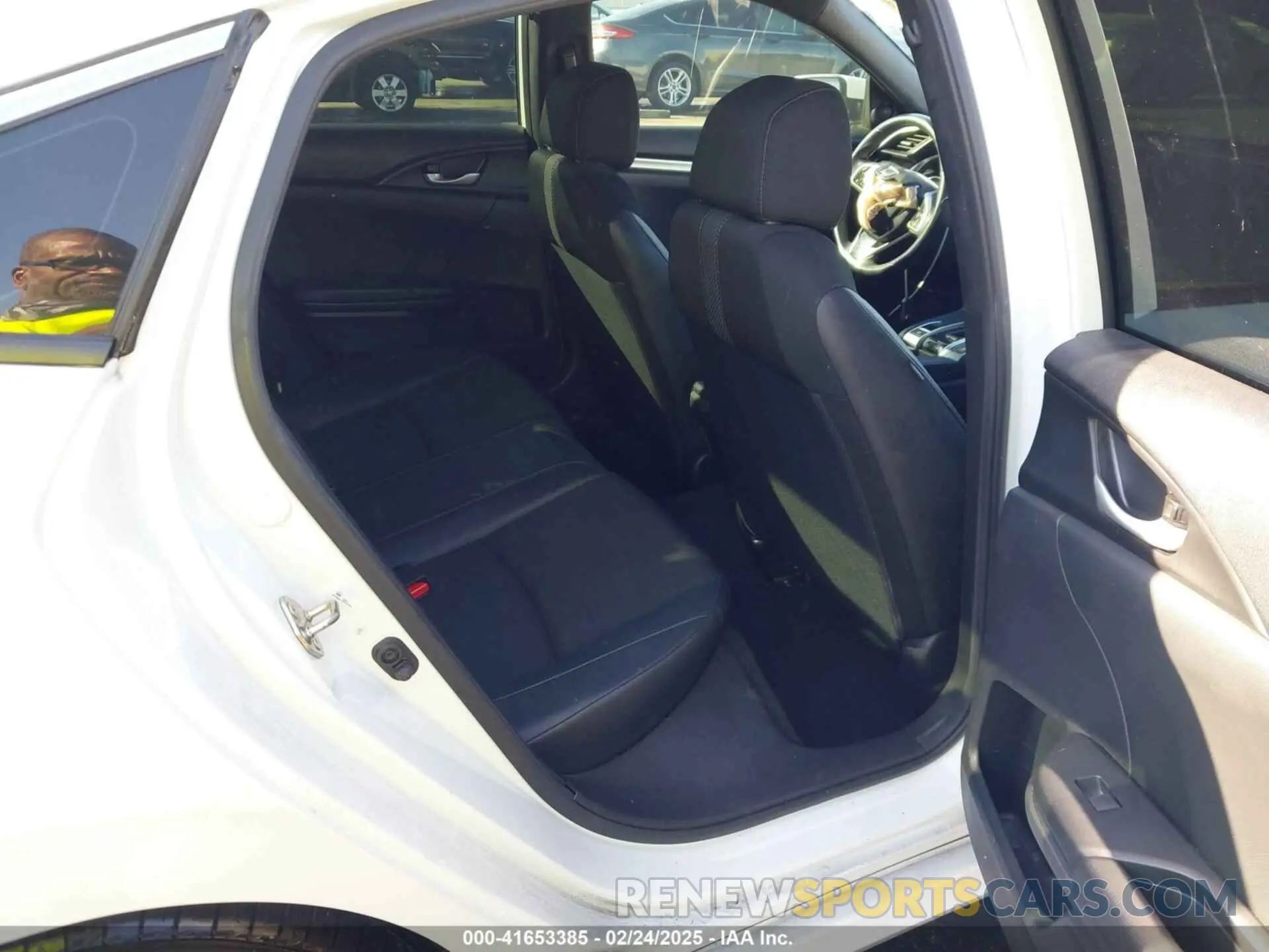 8 fotografías del automóvil dañado 19XFC2F81KE204519 HONDA CIVIC 2019