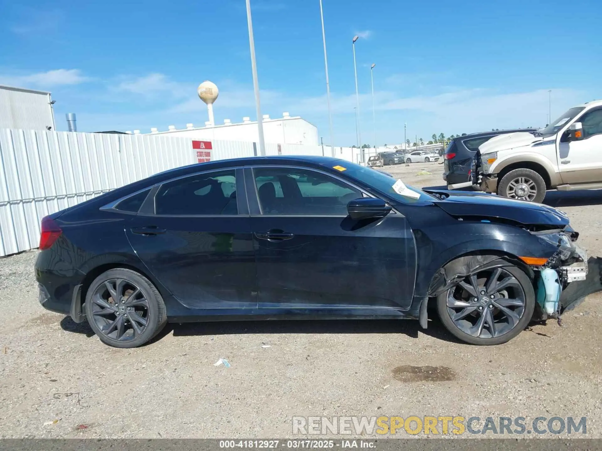 14 fotografías del automóvil dañado 19XFC2F83KE007495 HONDA CIVIC 2019