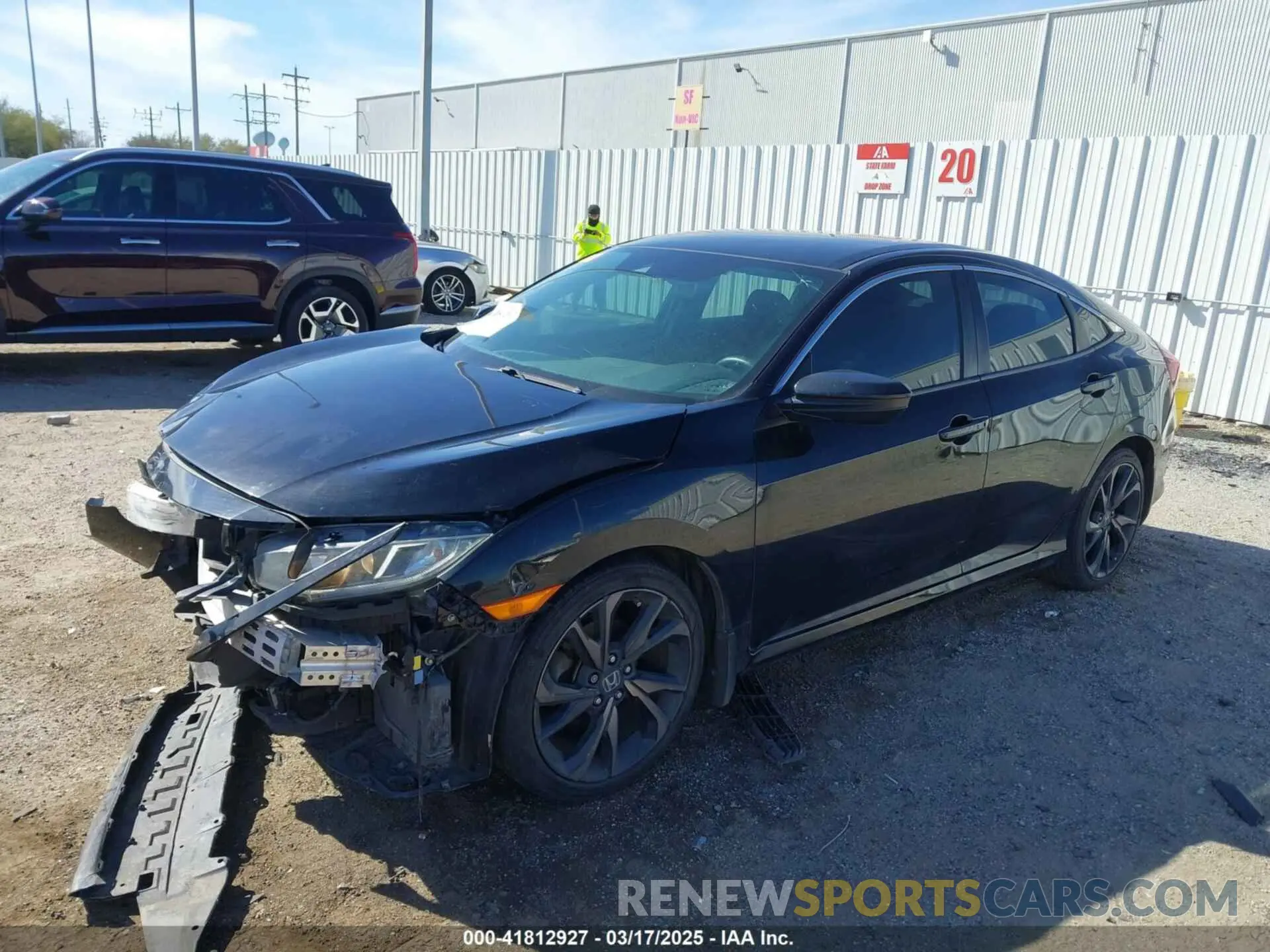 2 fotografías del automóvil dañado 19XFC2F83KE007495 HONDA CIVIC 2019