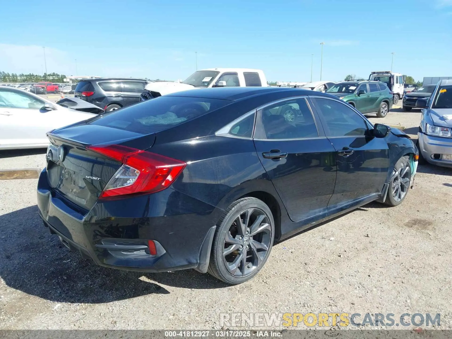 4 fotografías del automóvil dañado 19XFC2F83KE007495 HONDA CIVIC 2019