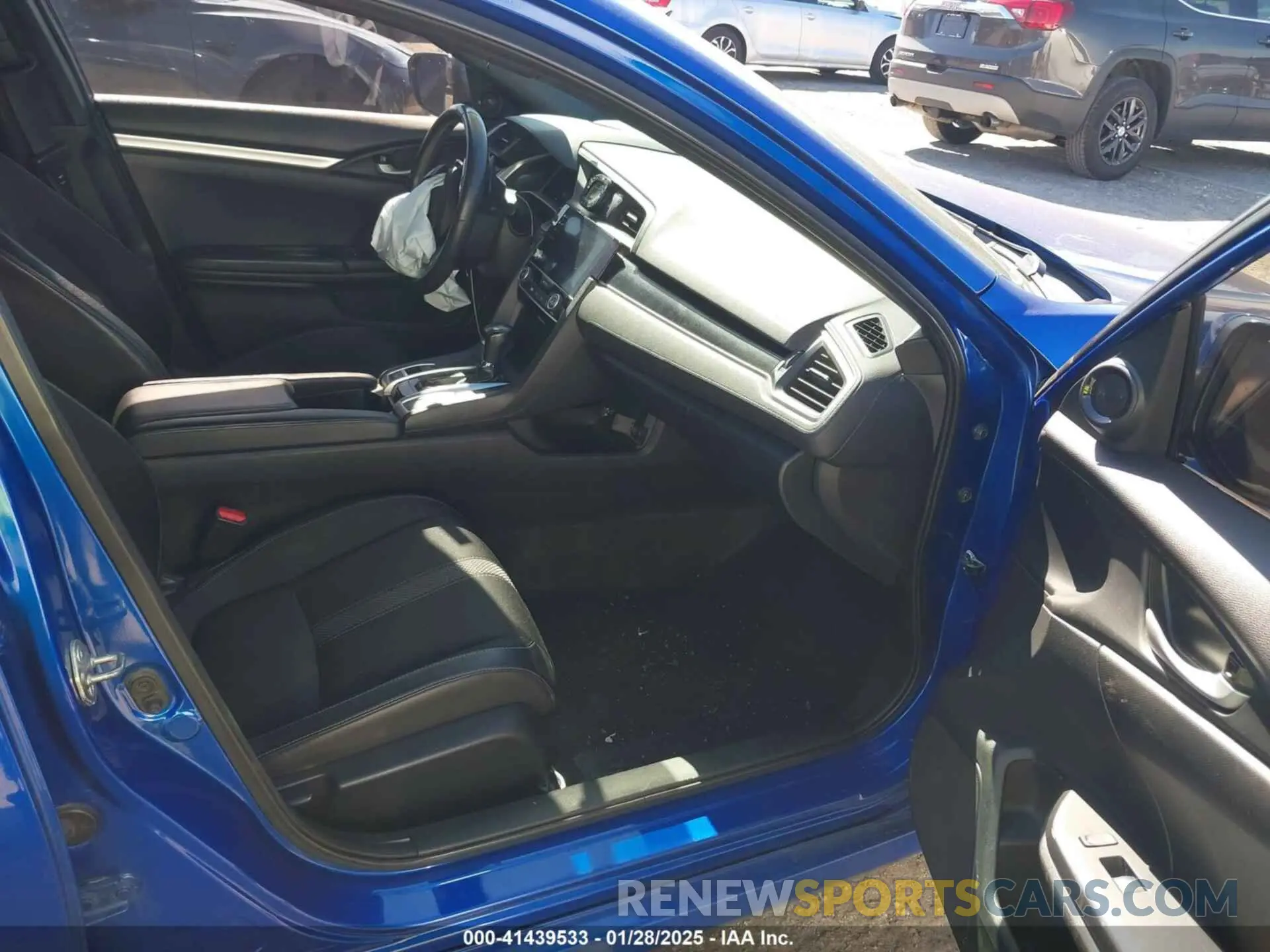 5 fotografías del automóvil dañado 19XFC2F83KE014463 HONDA CIVIC 2019