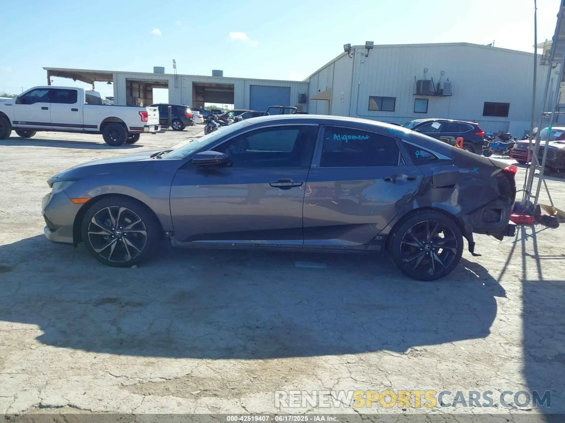 15 fotografías del automóvil dañado 19XFC2F84KE046127 HONDA CIVIC 2019