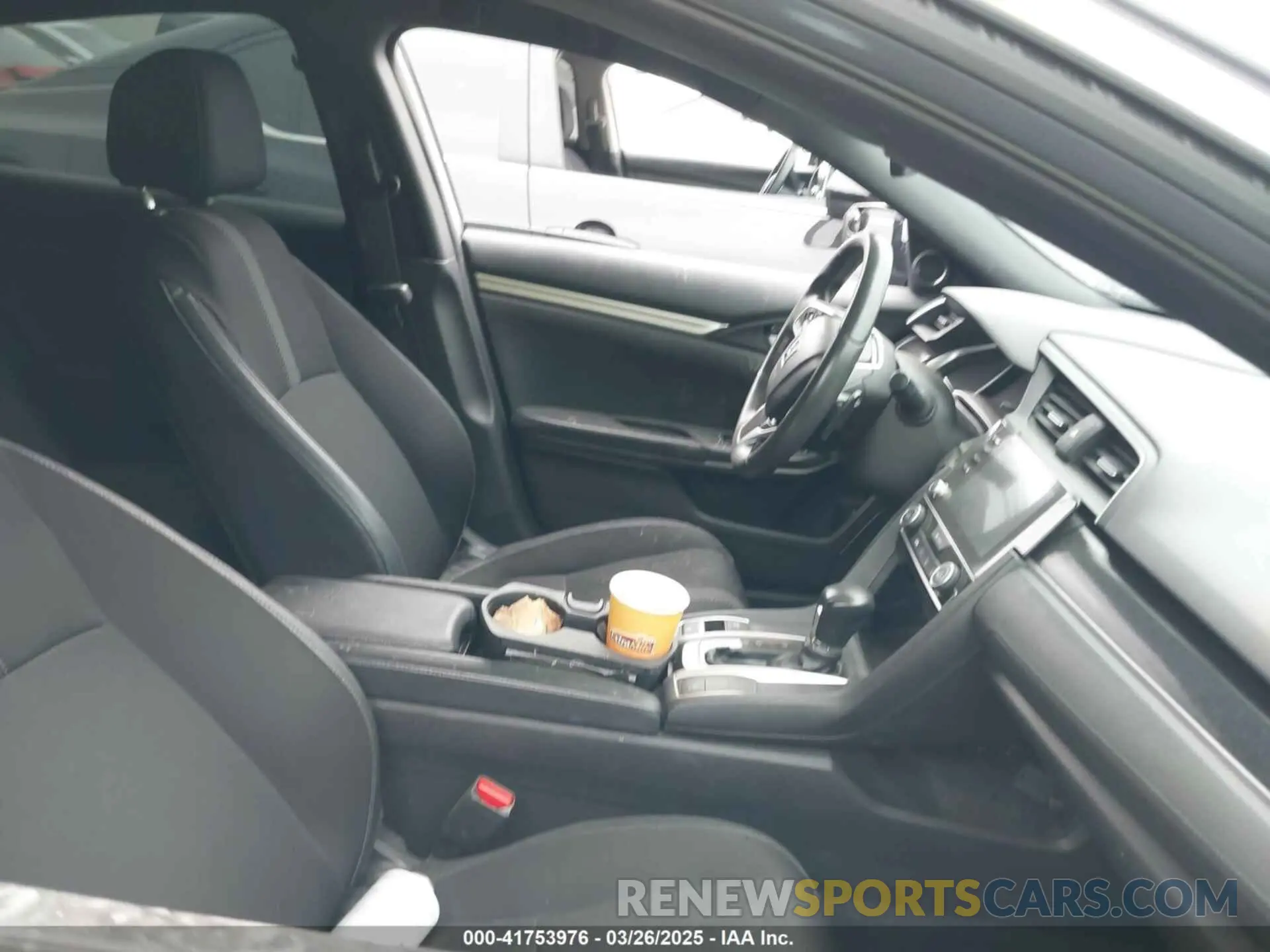 5 fotografías del automóvil dañado 19XFC2F84KE200822 HONDA CIVIC 2019