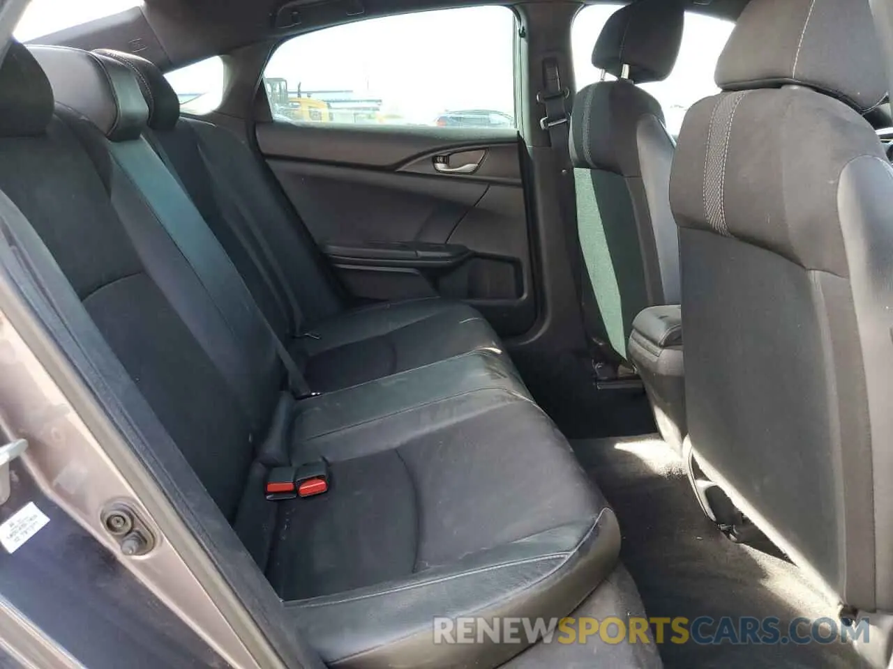 10 fotografías del automóvil dañado 19XFC2F85KE028039 HONDA CIVIC 2019