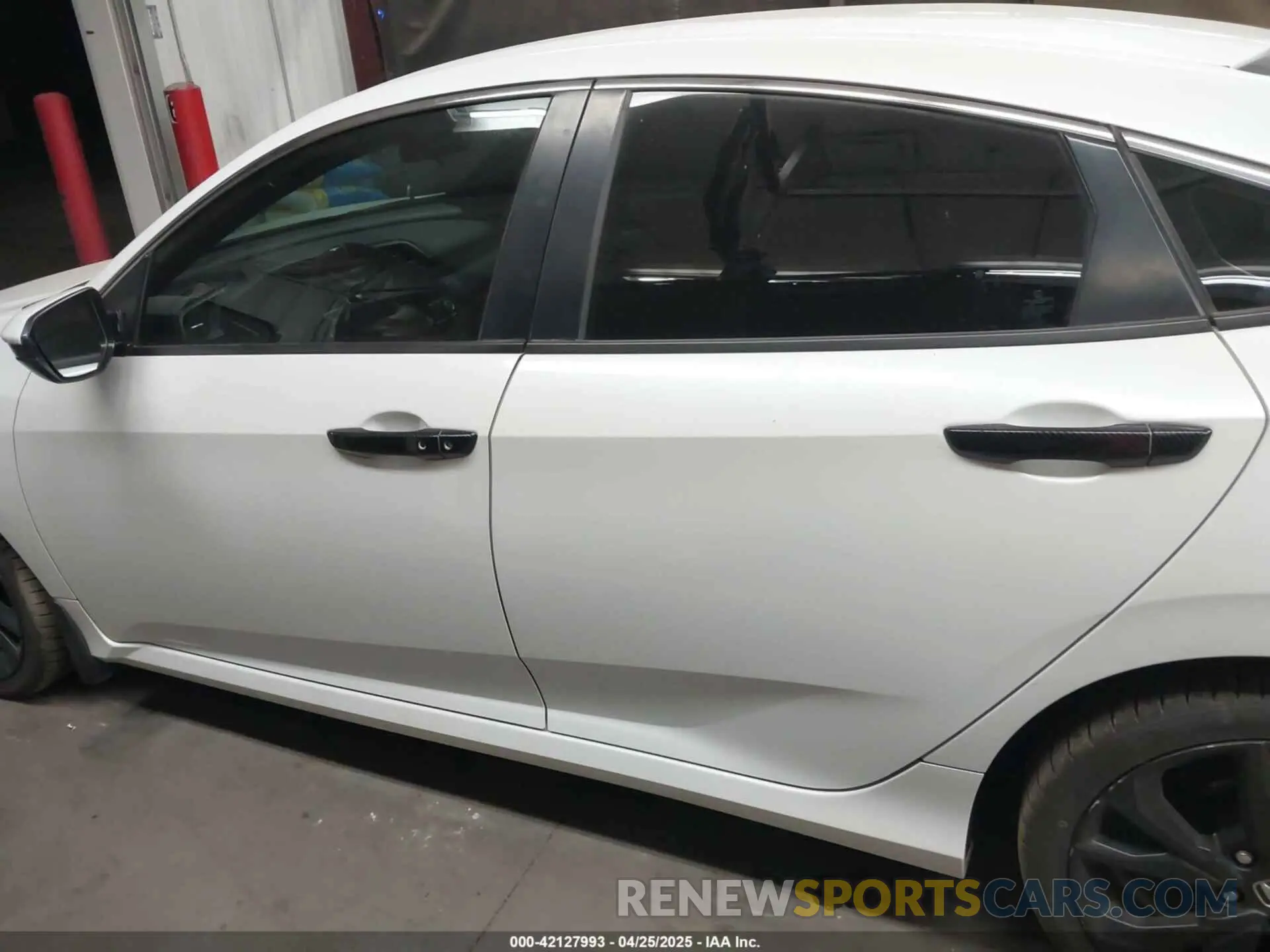 14 fotografías del automóvil dañado 19XFC2F86KE022749 HONDA CIVIC 2019