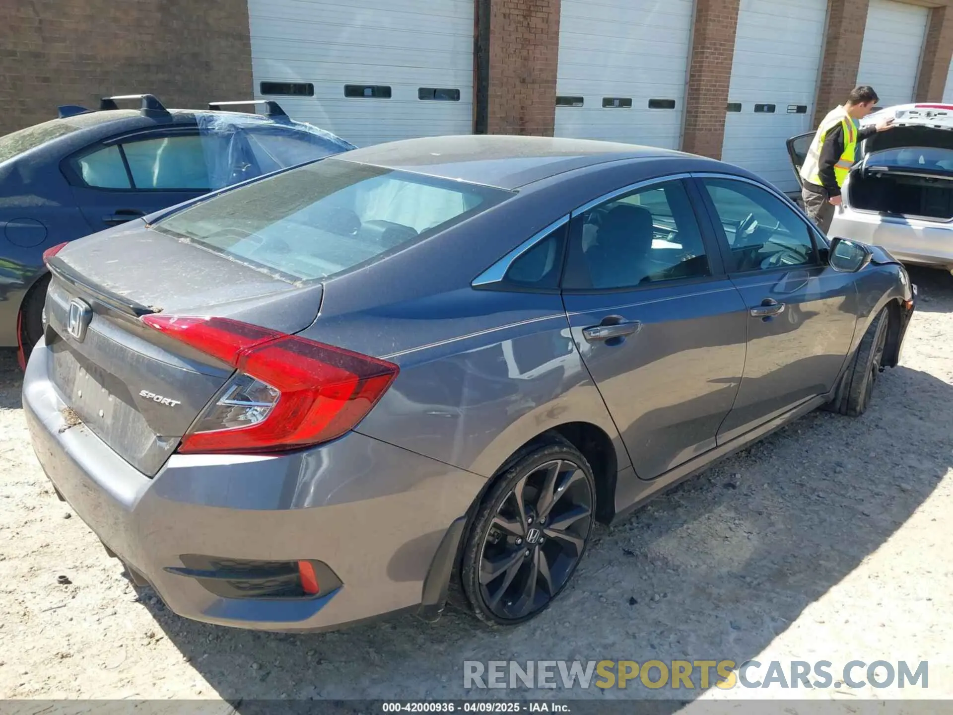 4 fotografías del automóvil dañado 19XFC2F88KE028035 HONDA CIVIC 2019