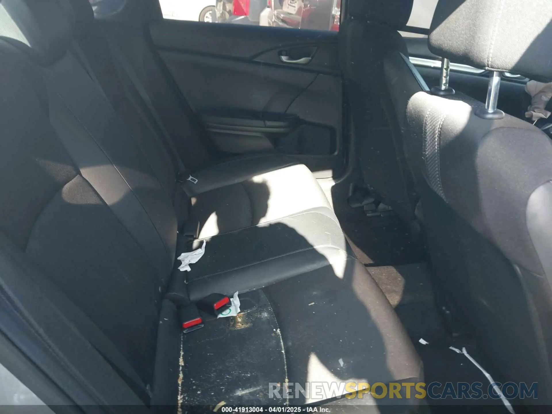 8 fotografías del automóvil dañado 19XFC2F88KE034868 HONDA CIVIC 2019