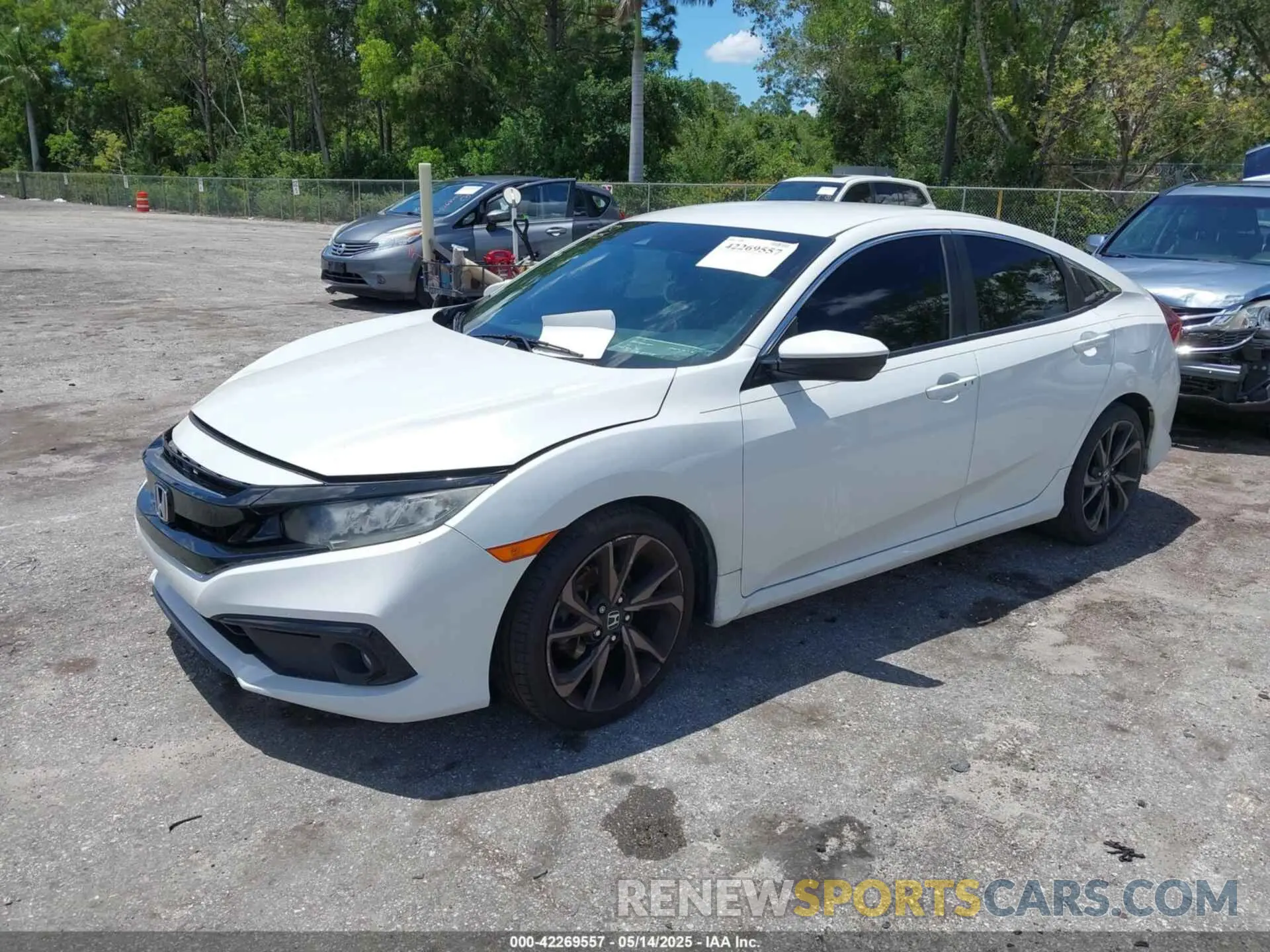 2 fotografías del automóvil dañado 19XFC2F88KE047720 HONDA CIVIC 2019