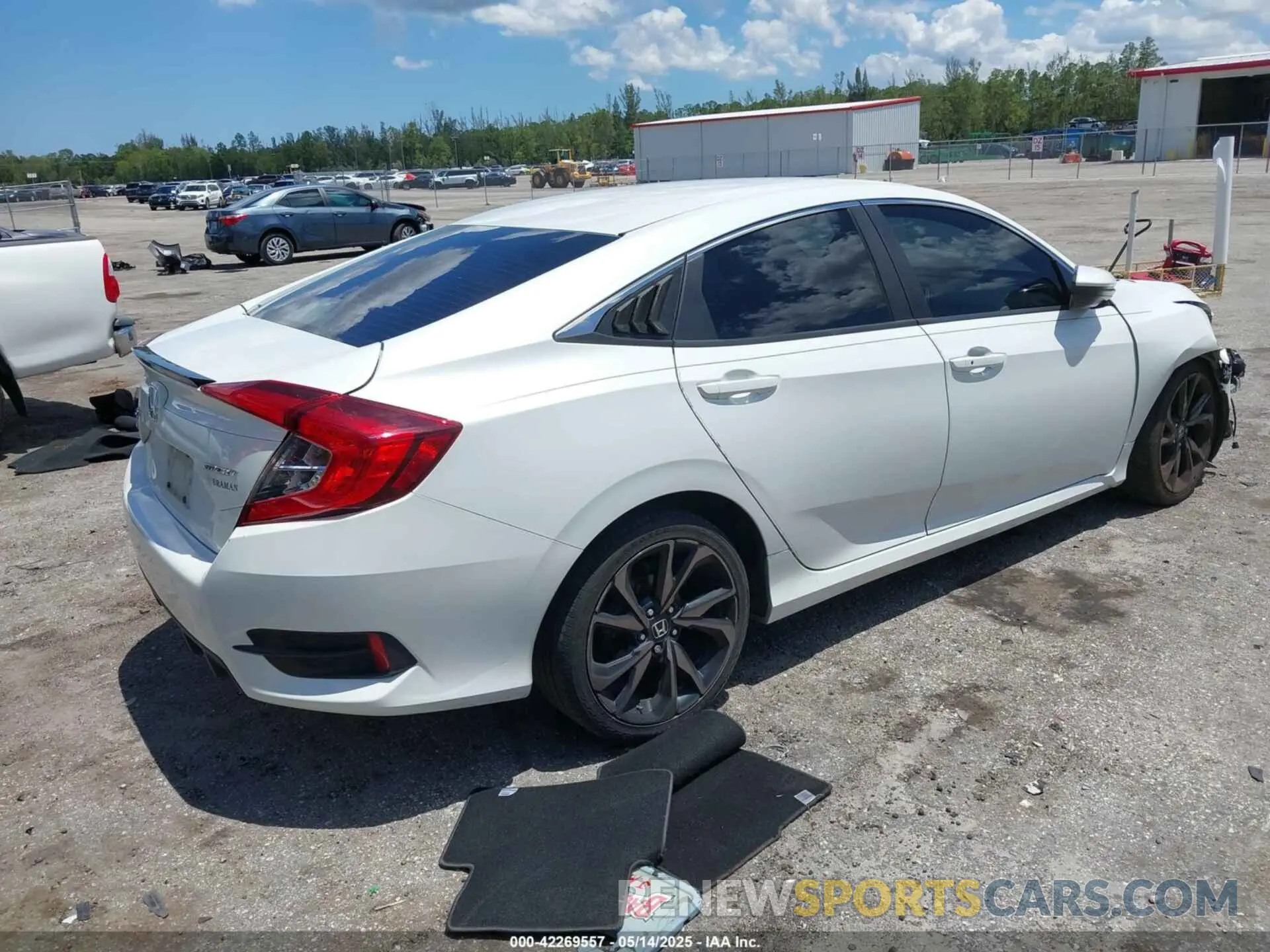 4 fotografías del automóvil dañado 19XFC2F88KE047720 HONDA CIVIC 2019