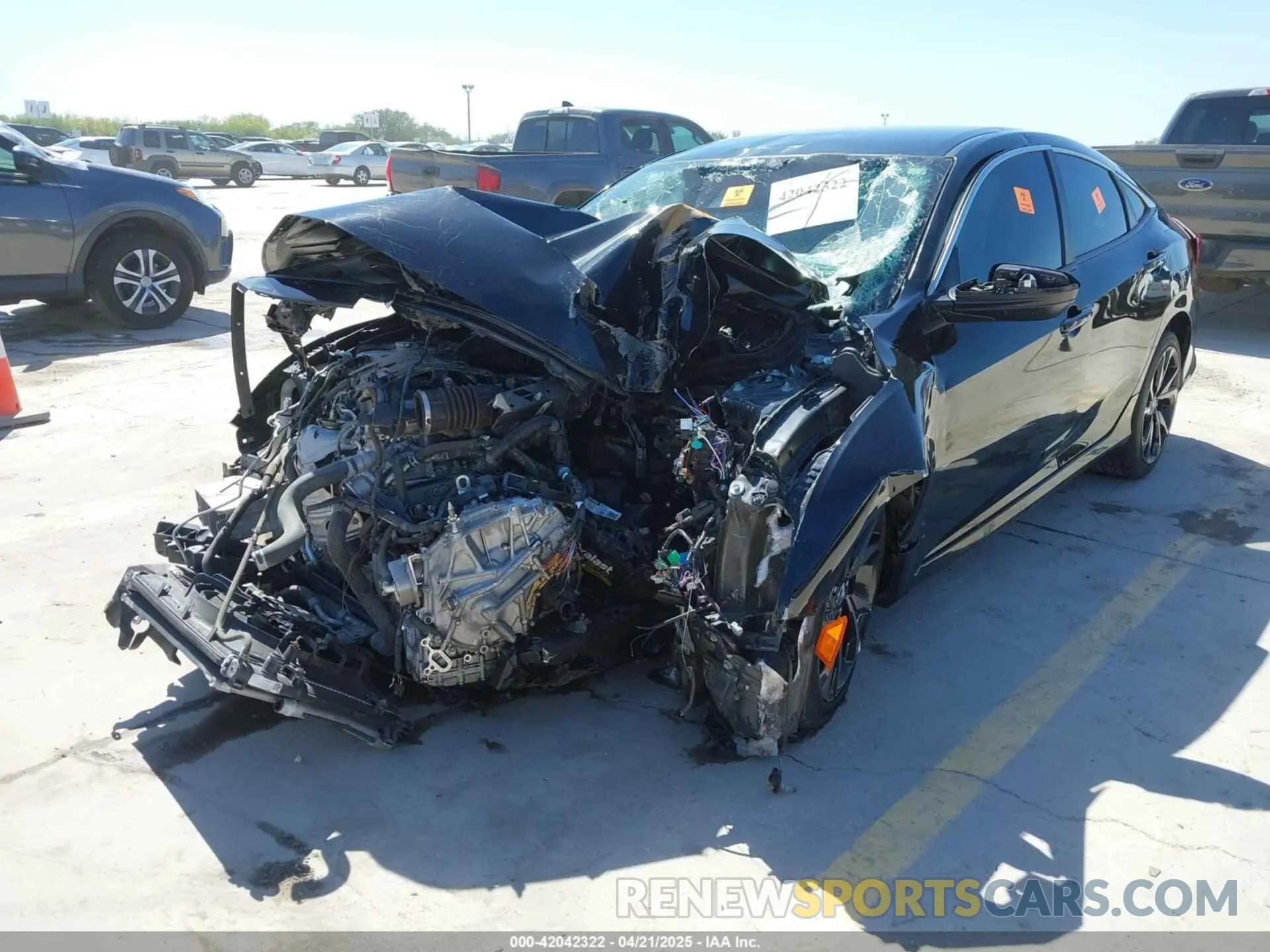 2 fotografías del automóvil dañado 19XFC2F89KE051016 HONDA CIVIC 2019