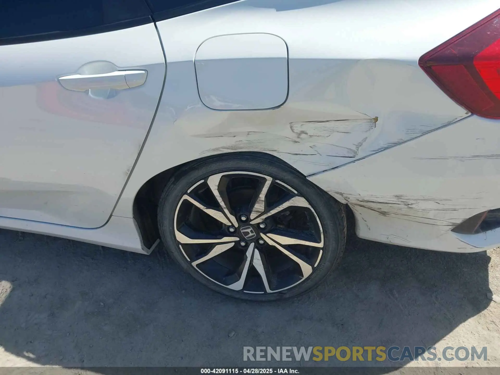 6 fotografías del automóvil dañado 19XFC2F8XKE026657 HONDA CIVIC 2019
