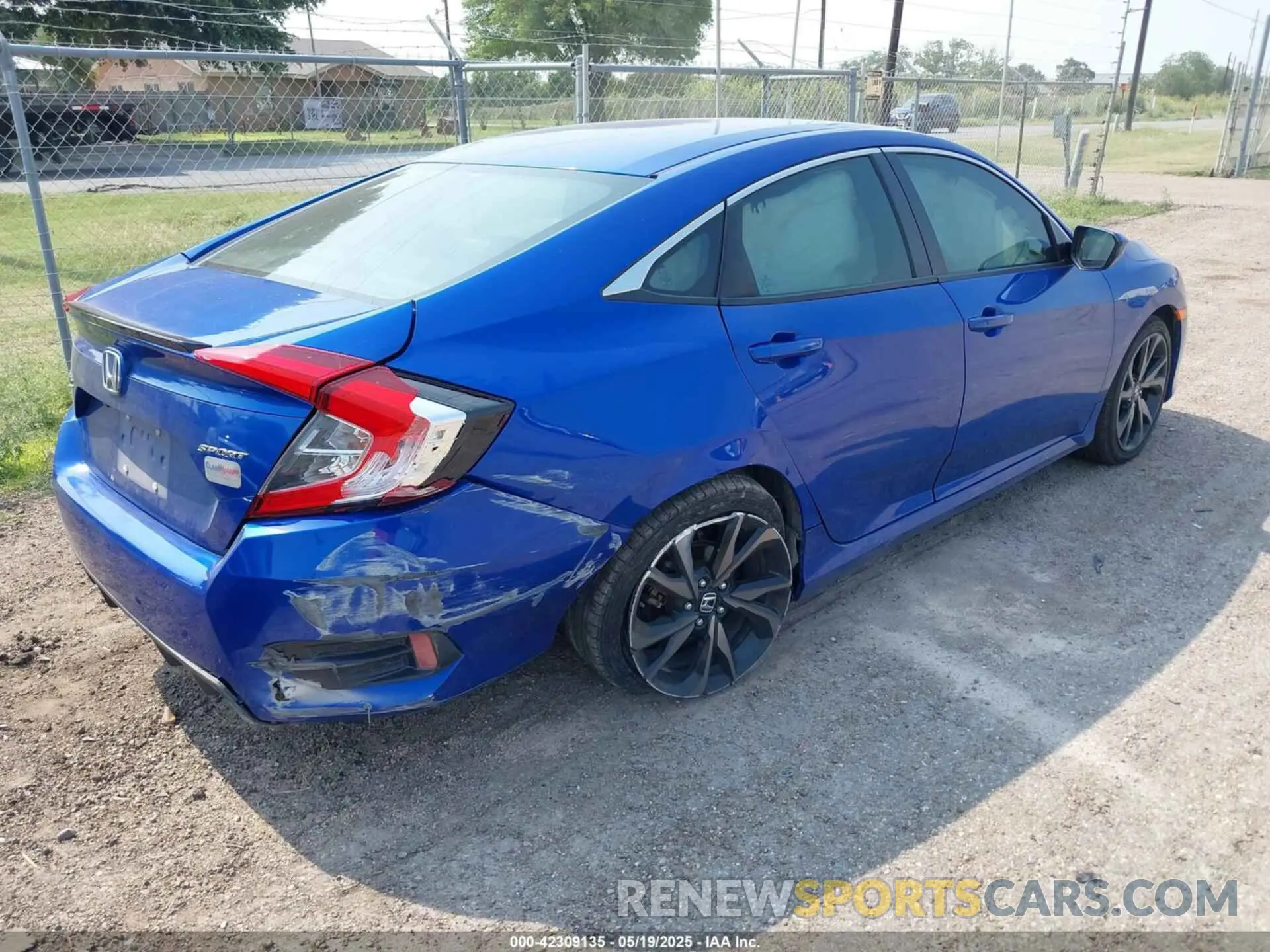 4 fotografías del automóvil dañado 19XFC2F8XKE045192 HONDA CIVIC 2019