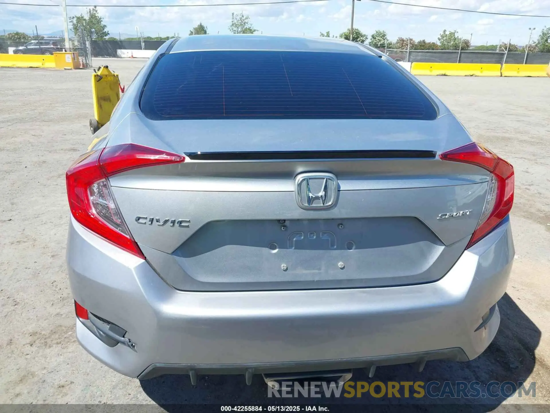 16 fotografías del automóvil dañado 19XFC2F8XKE212232 HONDA CIVIC 2019