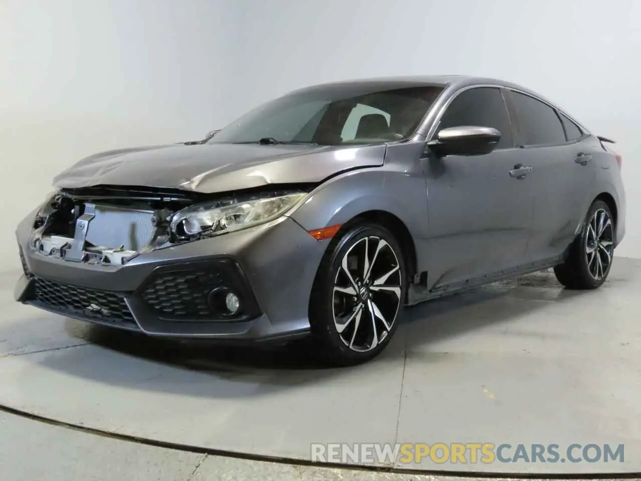 2 fotografías del automóvil dañado 2HGFC1E50KH705618 HONDA CIVIC 2019